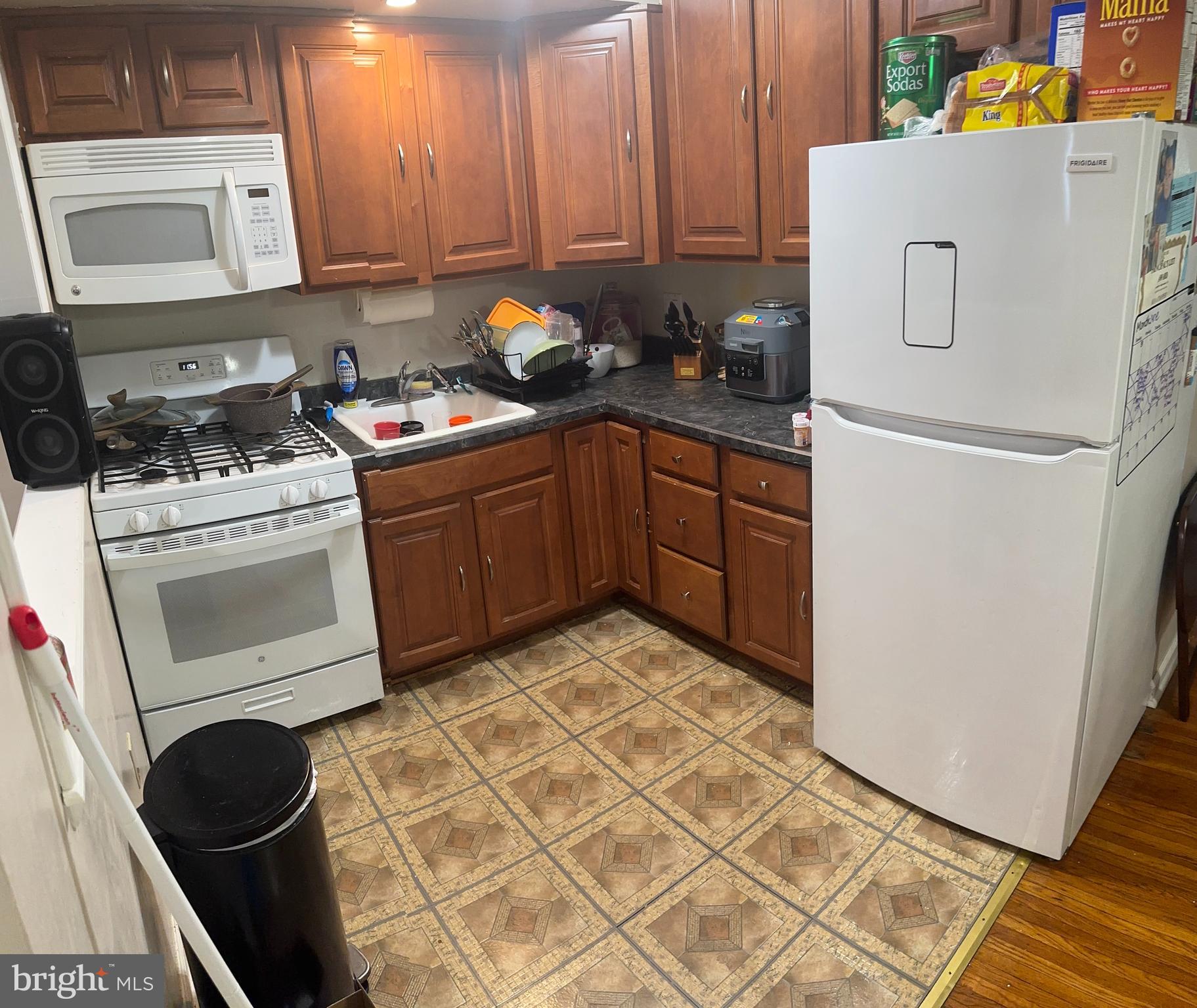 TACONY - Residential Income