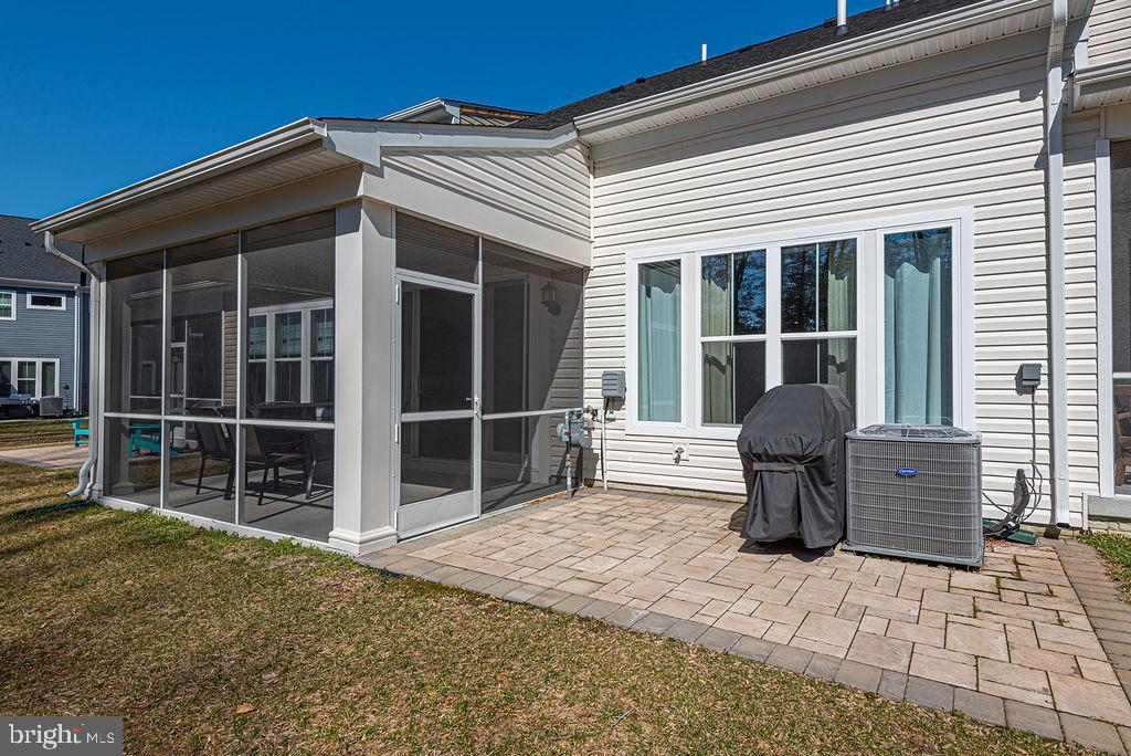 MILOS HAVEN - Residential