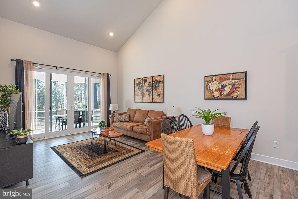 MILOS HAVEN - Residential