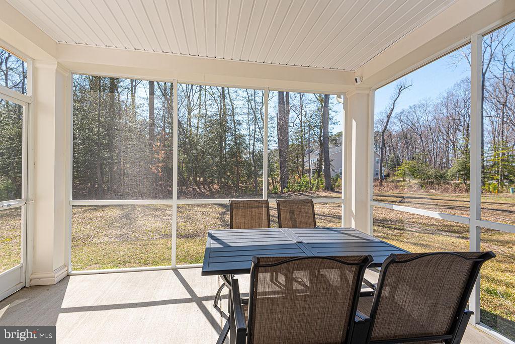 MILOS HAVEN - Residential