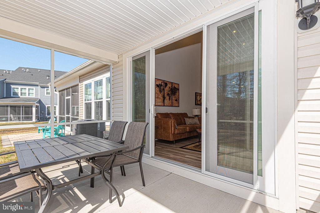 MILOS HAVEN - Residential