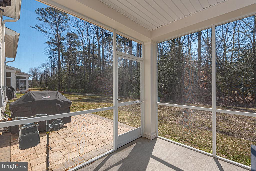 MILOS HAVEN - Residential