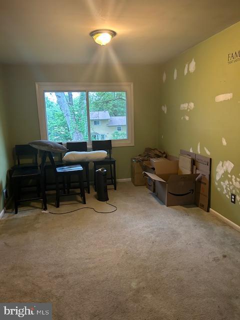 ROCK CREEK MANOR - Residential