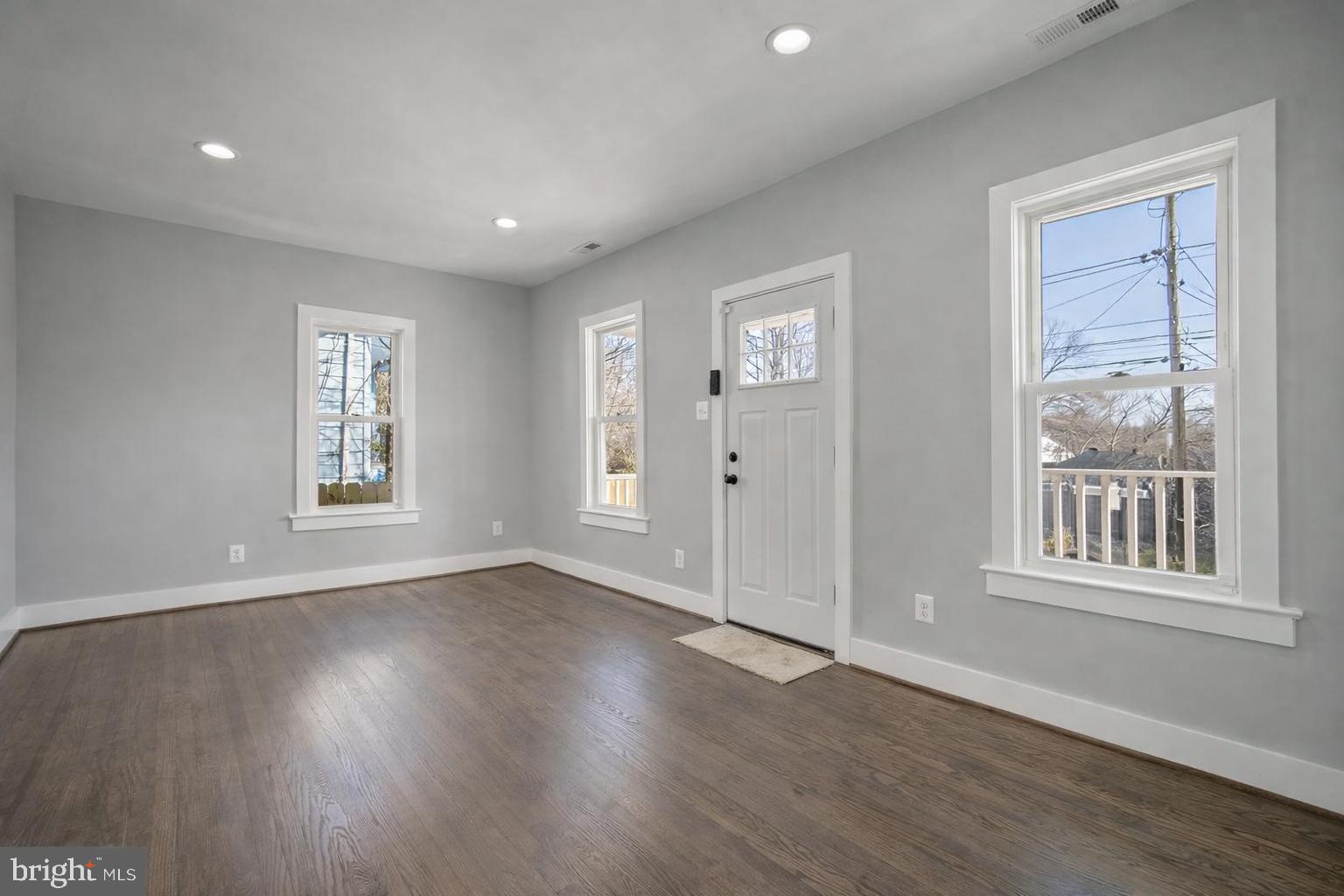 4376 SOUTHERN AVENUE SE