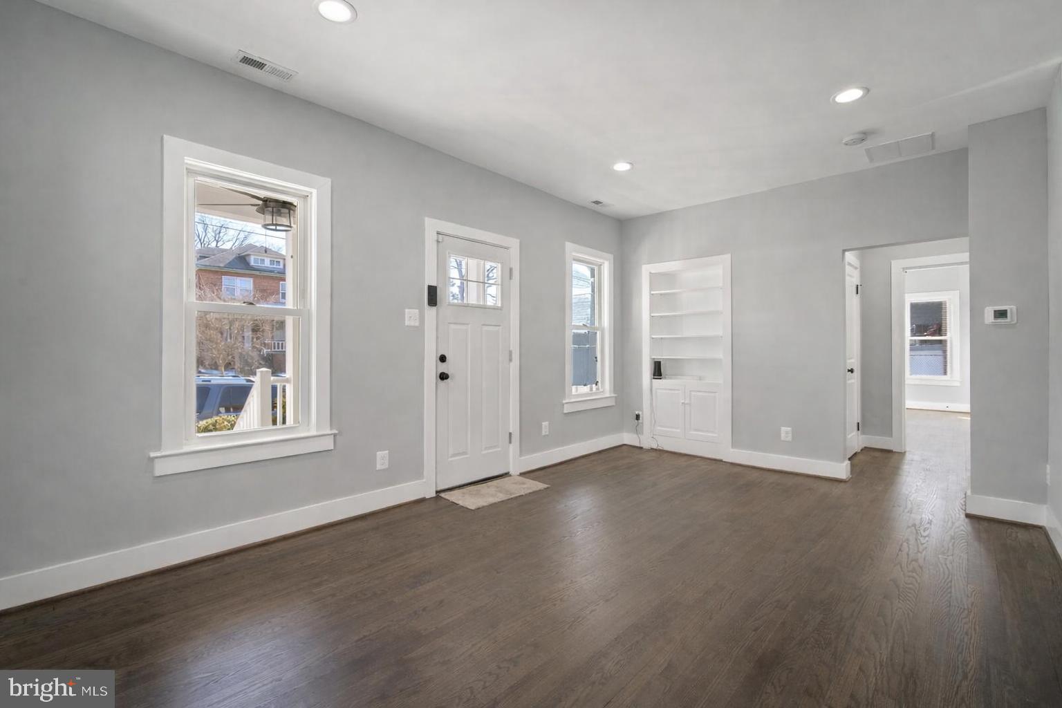 4376 SOUTHERN AVENUE SE