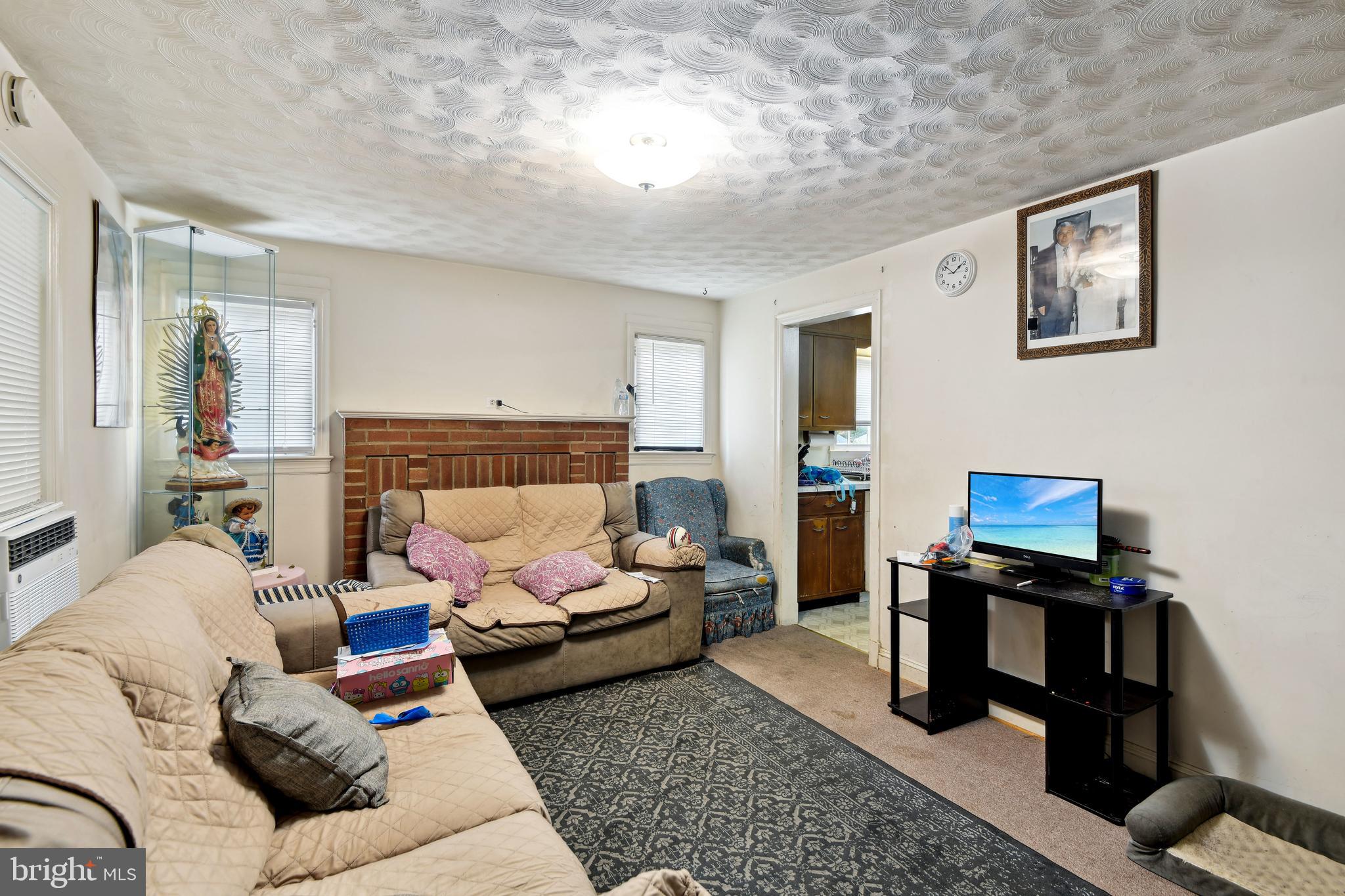 RIVERDALE PARK - Residential