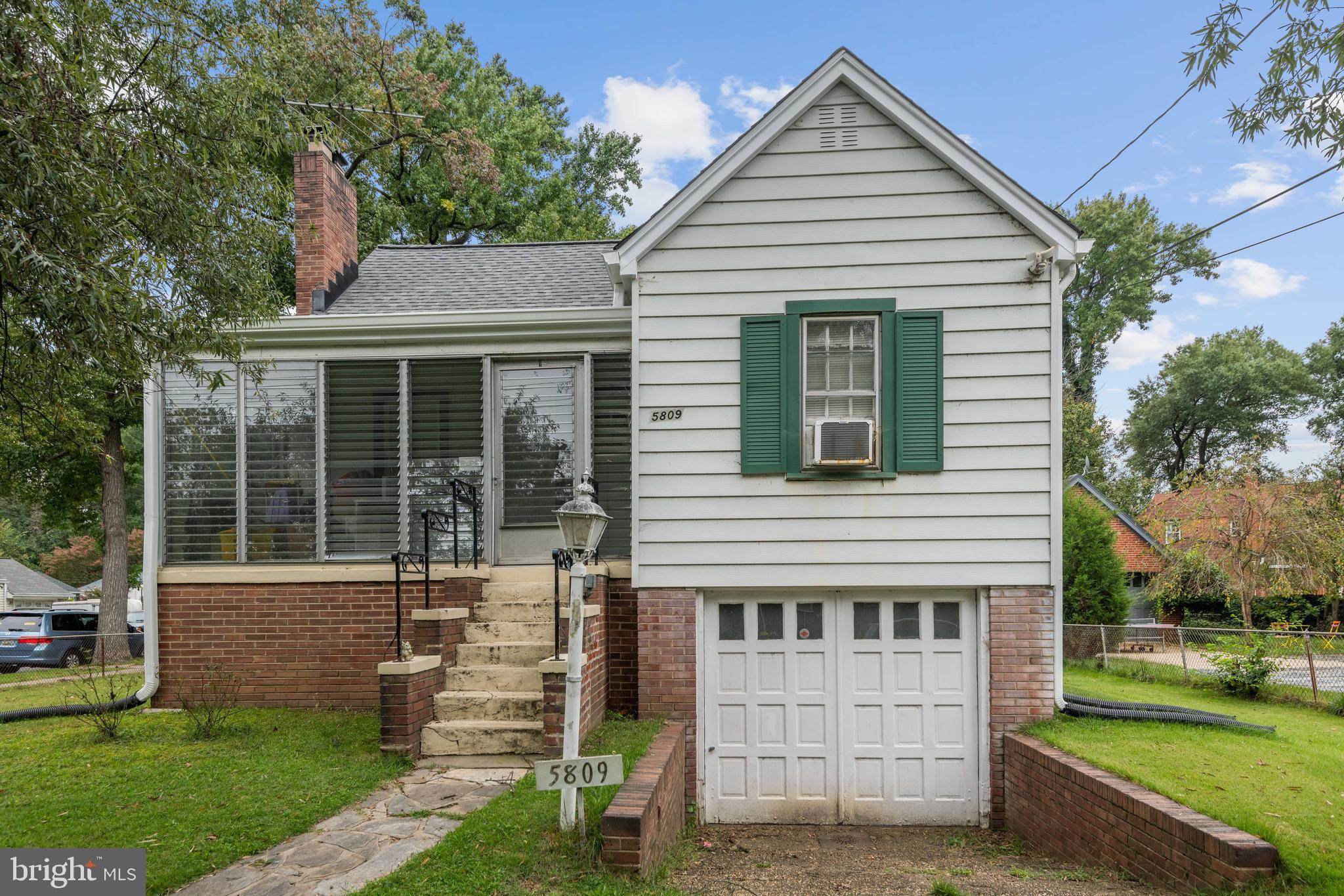 RIVERDALE PARK - Residential