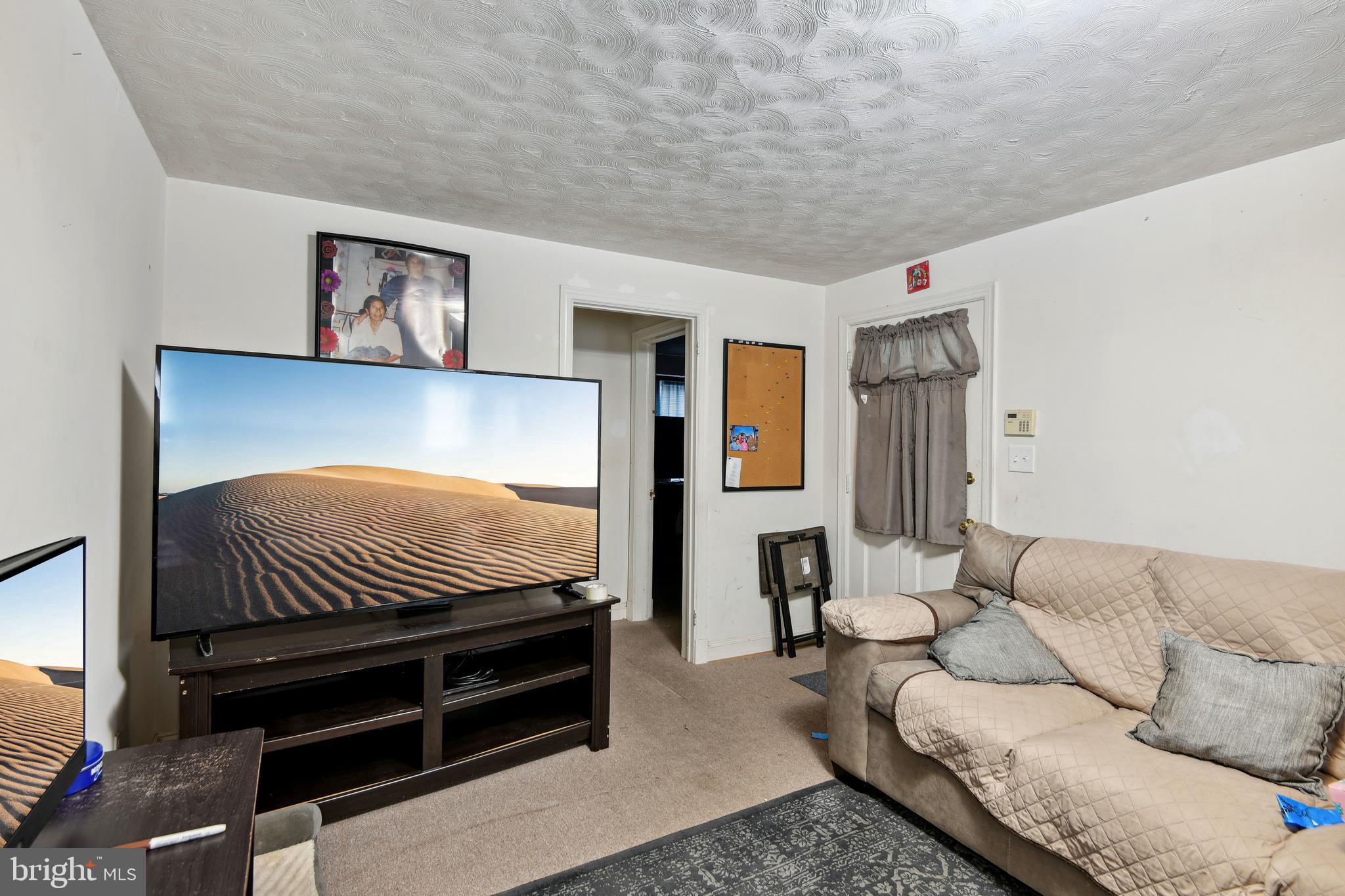 RIVERDALE PARK - Residential