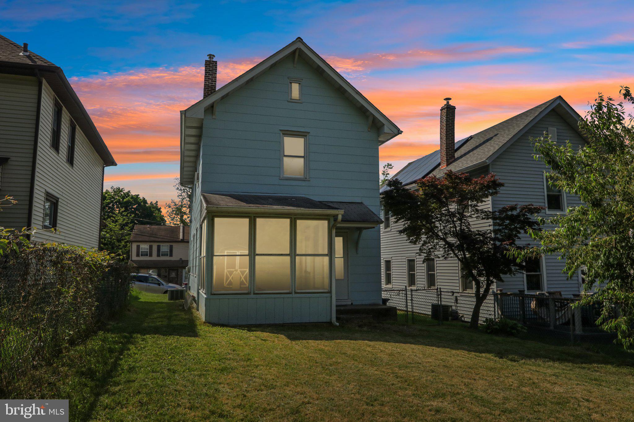 WILLOW GROVE - Residential