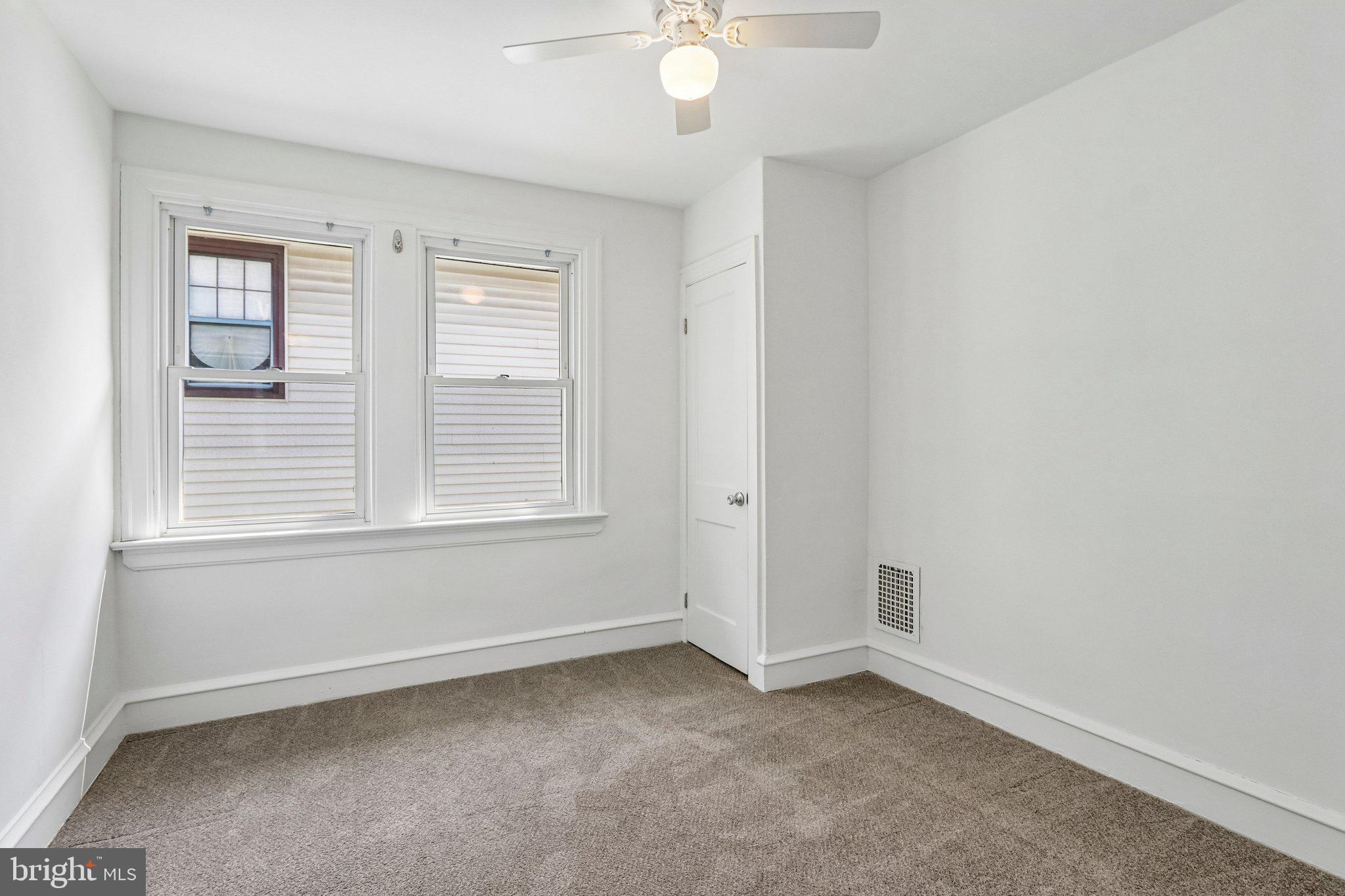 WILLOW GROVE - Residential