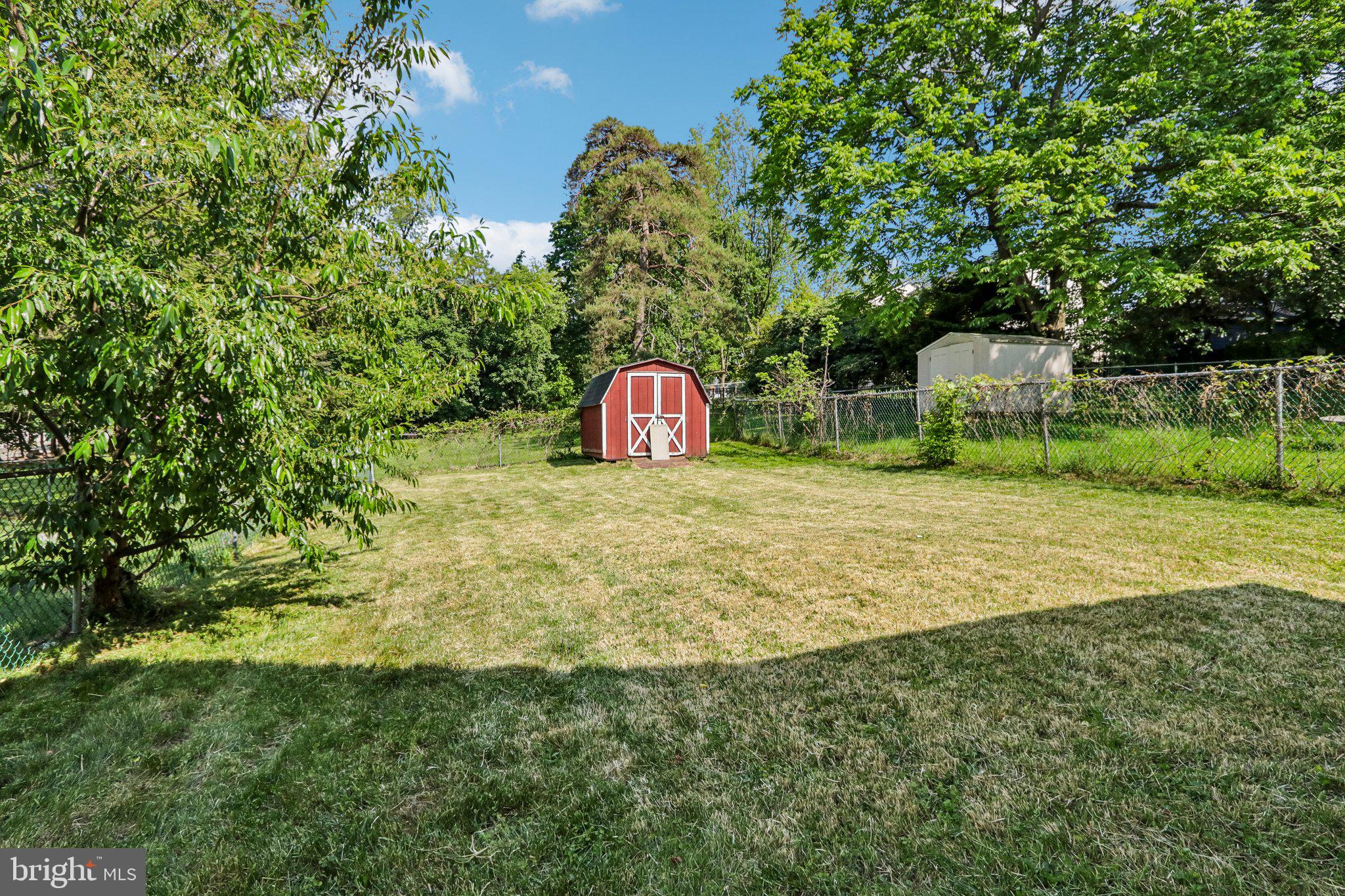 WILLOW GROVE - Residential