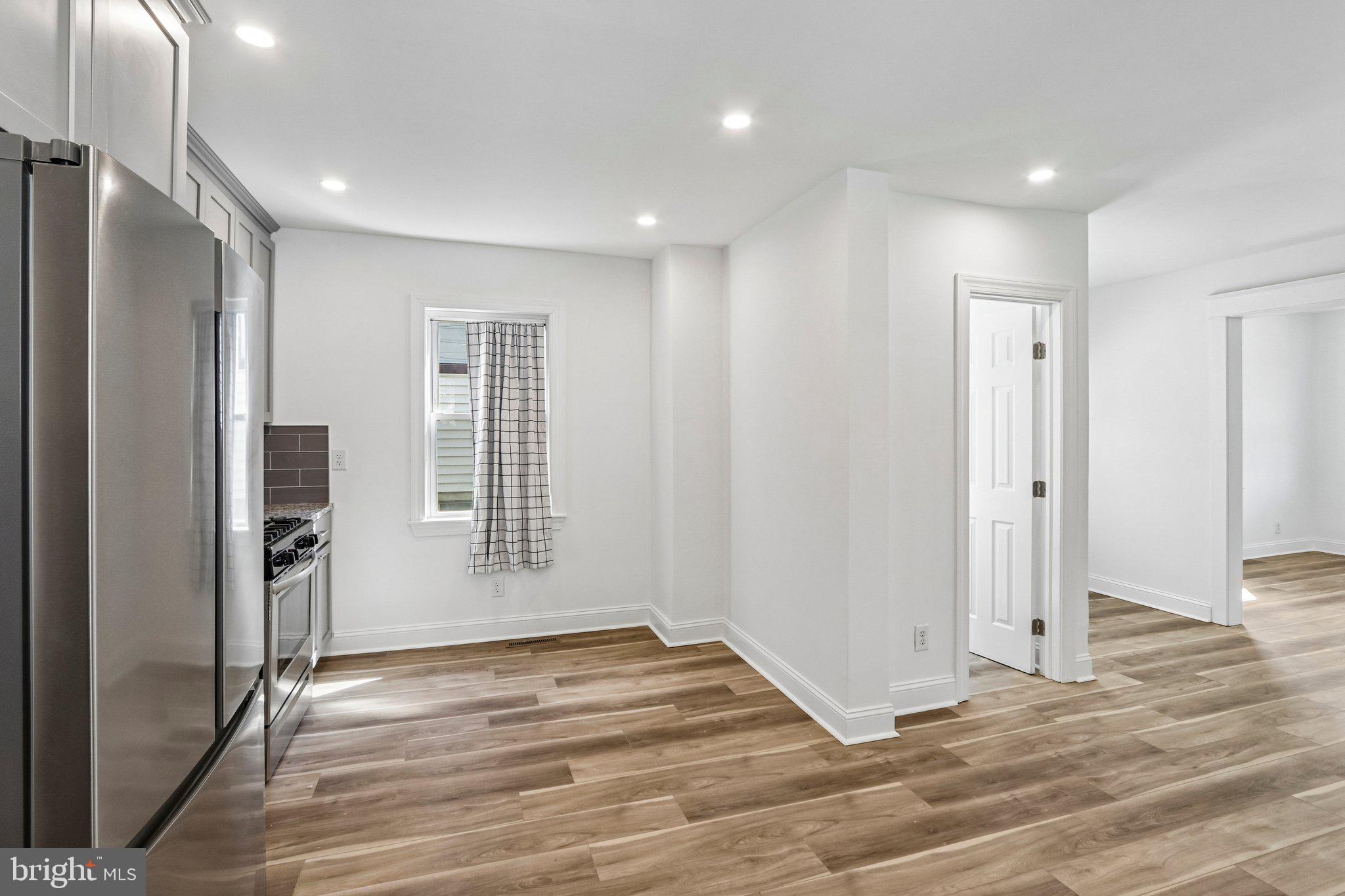 WILLOW GROVE - Residential