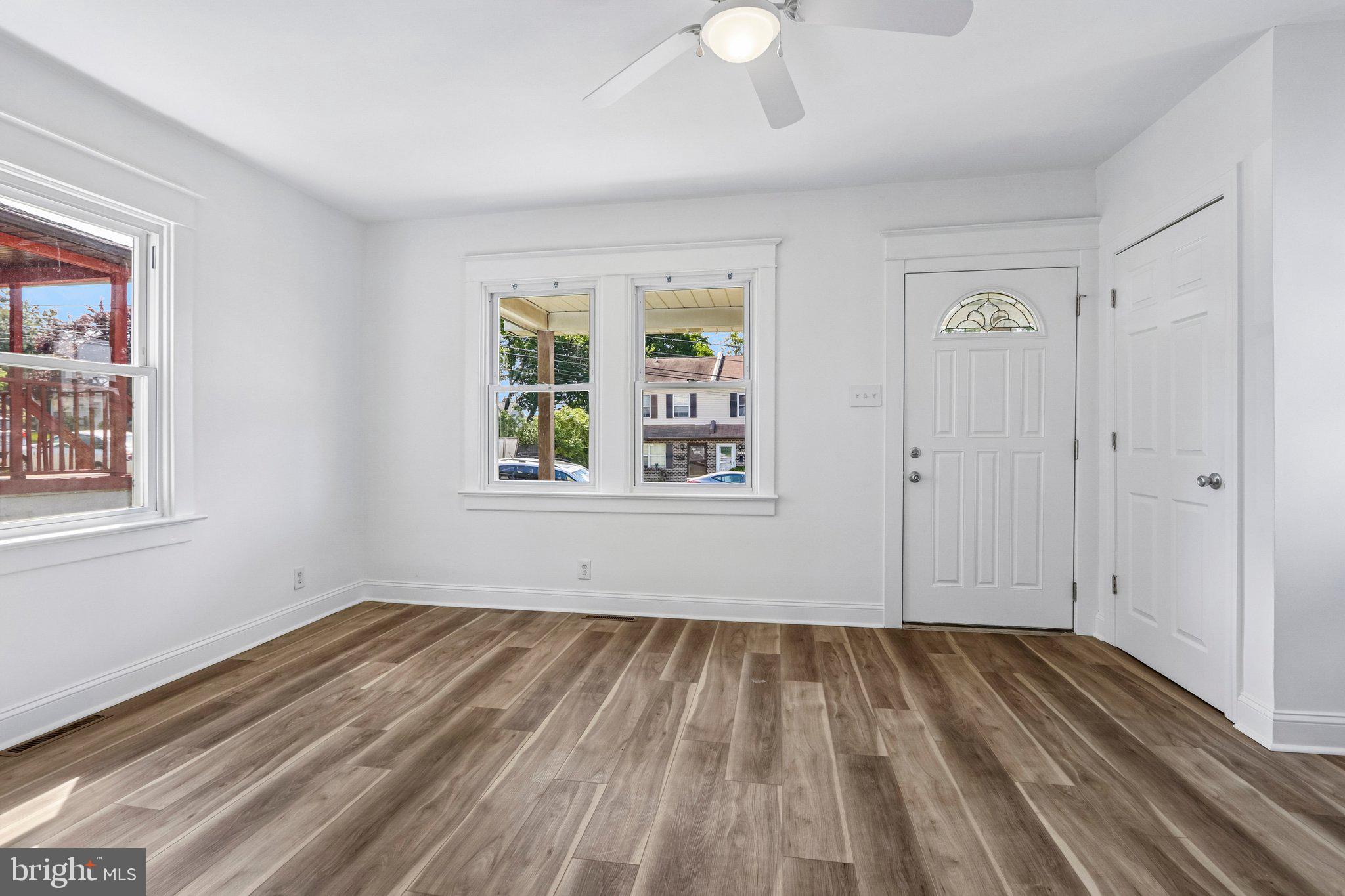 WILLOW GROVE - Residential