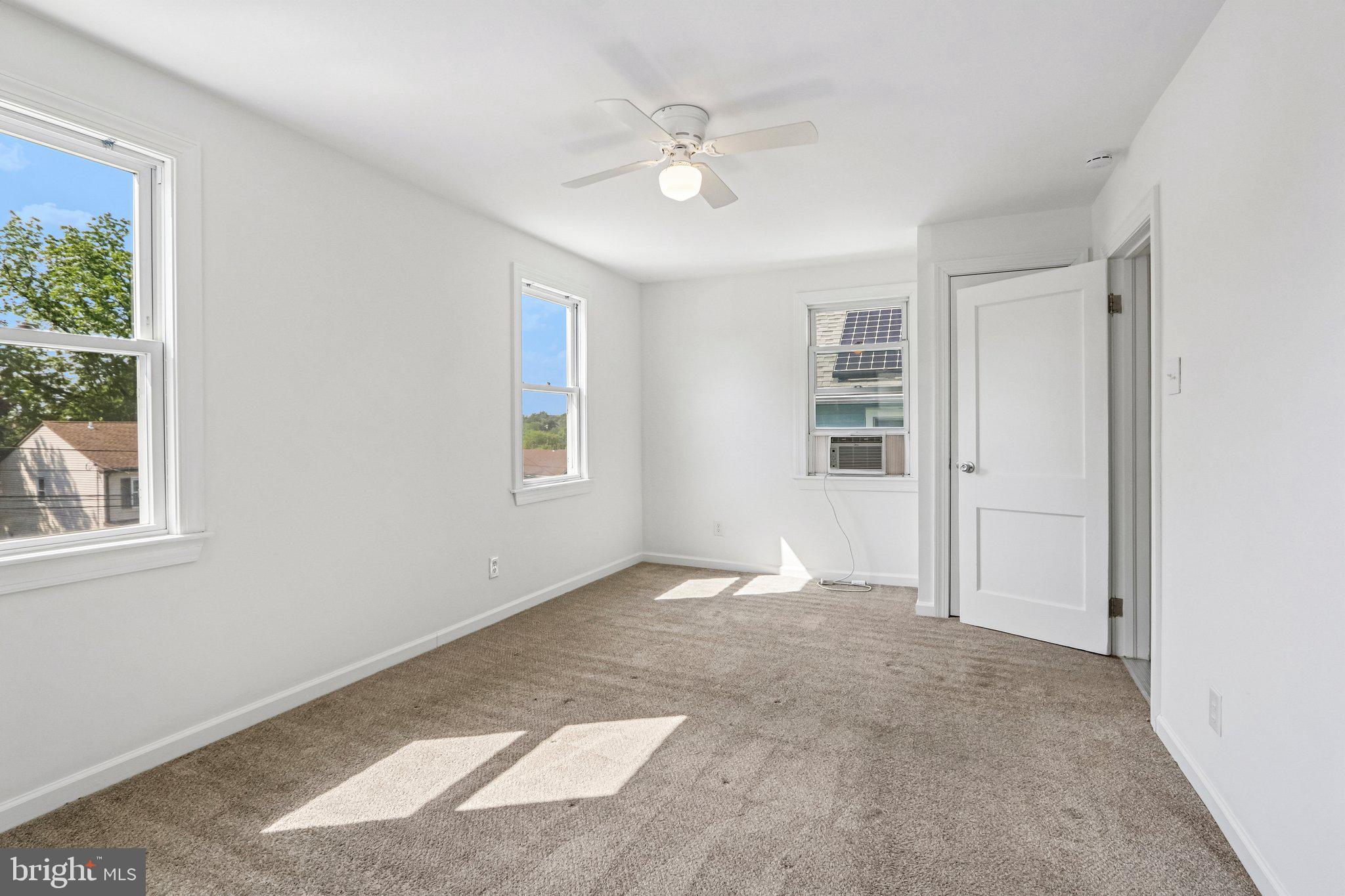 WILLOW GROVE - Residential