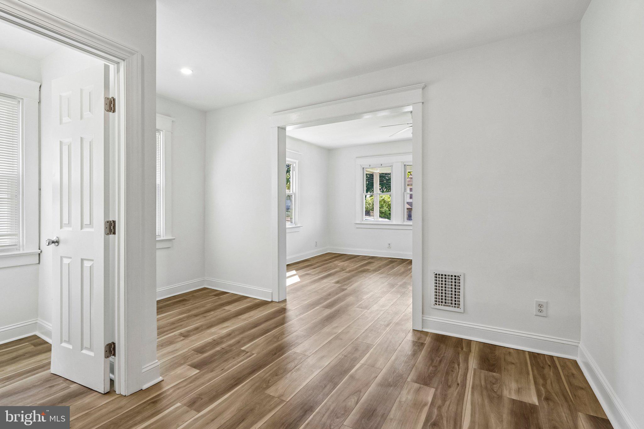 WILLOW GROVE - Residential