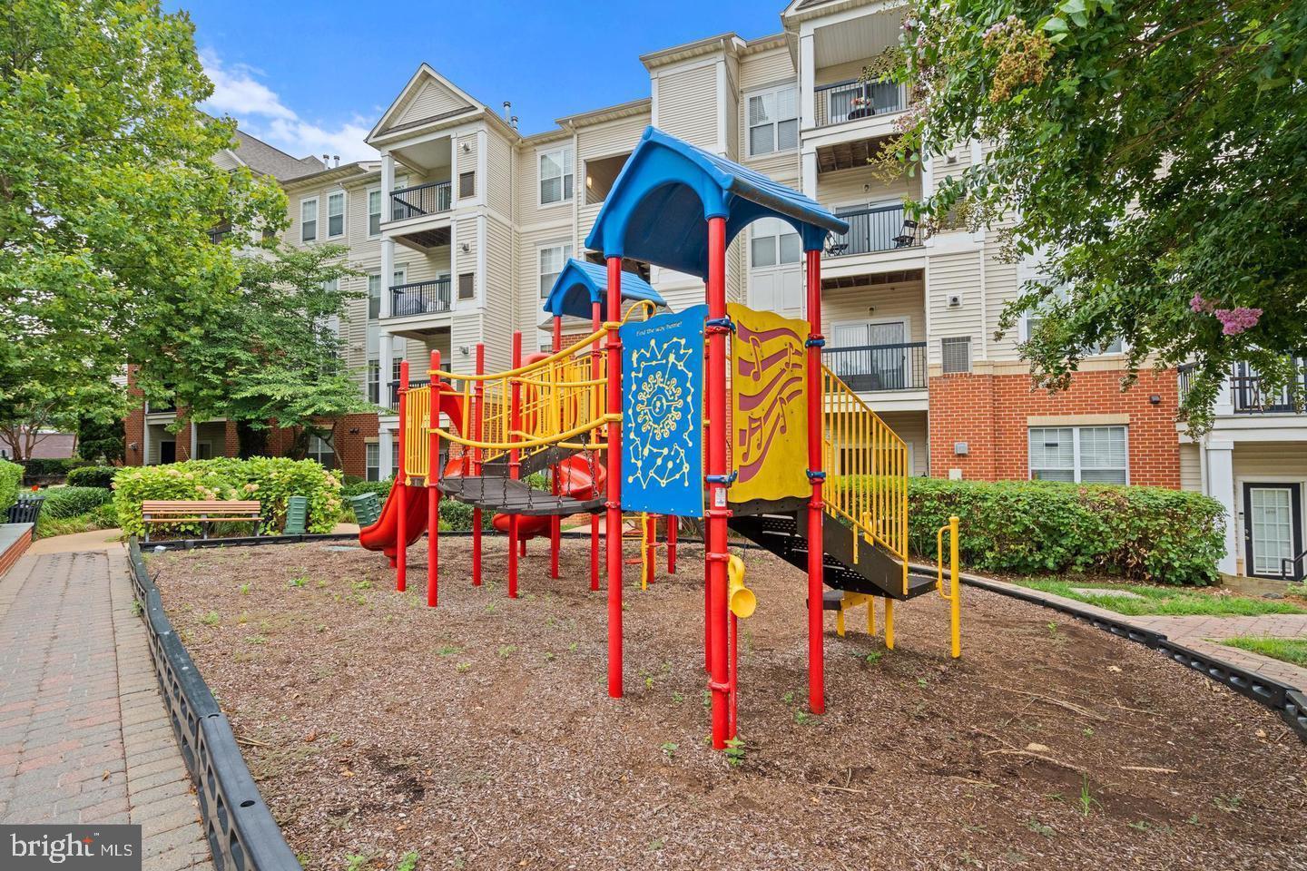 FAIRFAX RIDGE CONDOS - Residential