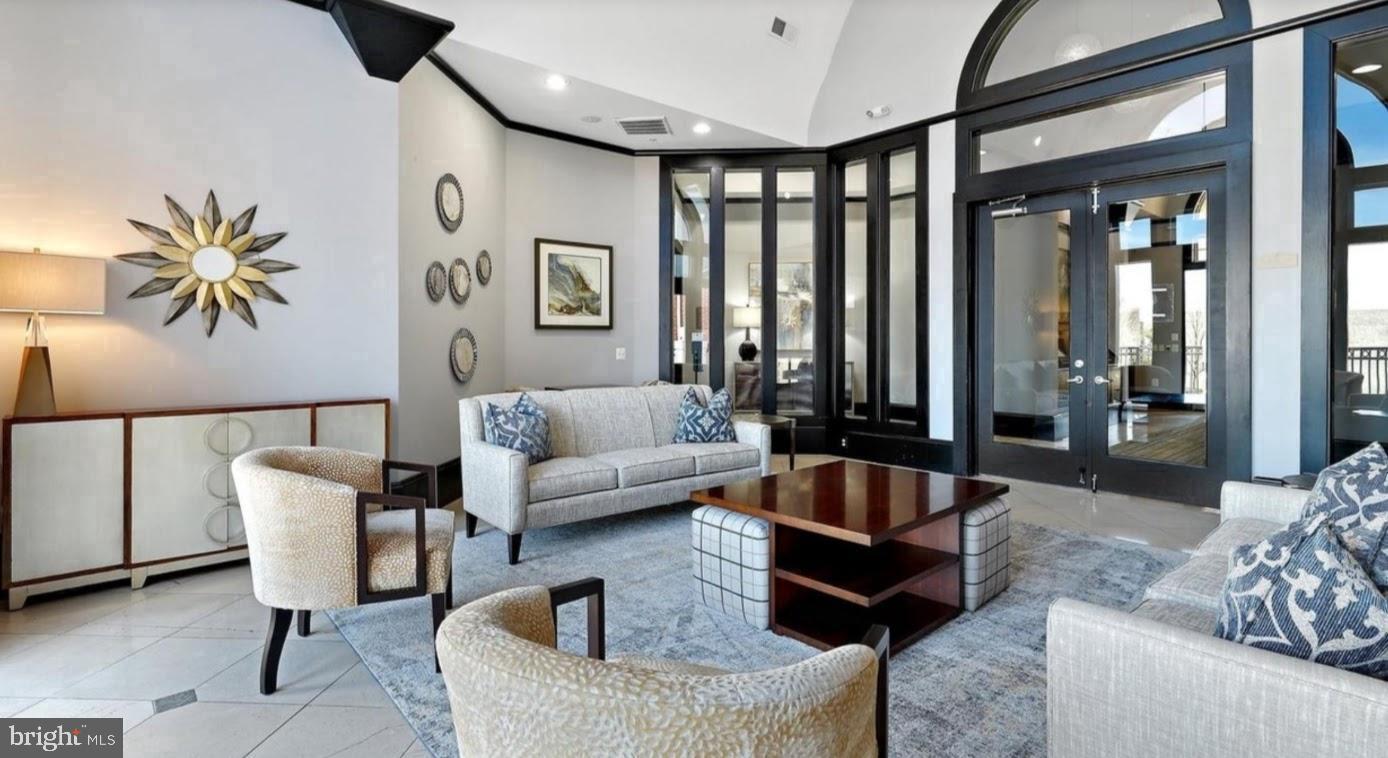 FAIRFAX RIDGE CONDOS - Residential