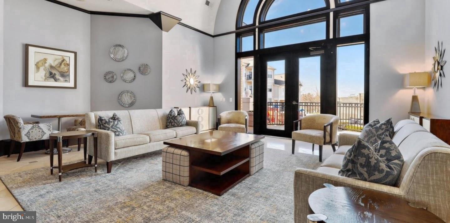 FAIRFAX RIDGE CONDOS - Residential