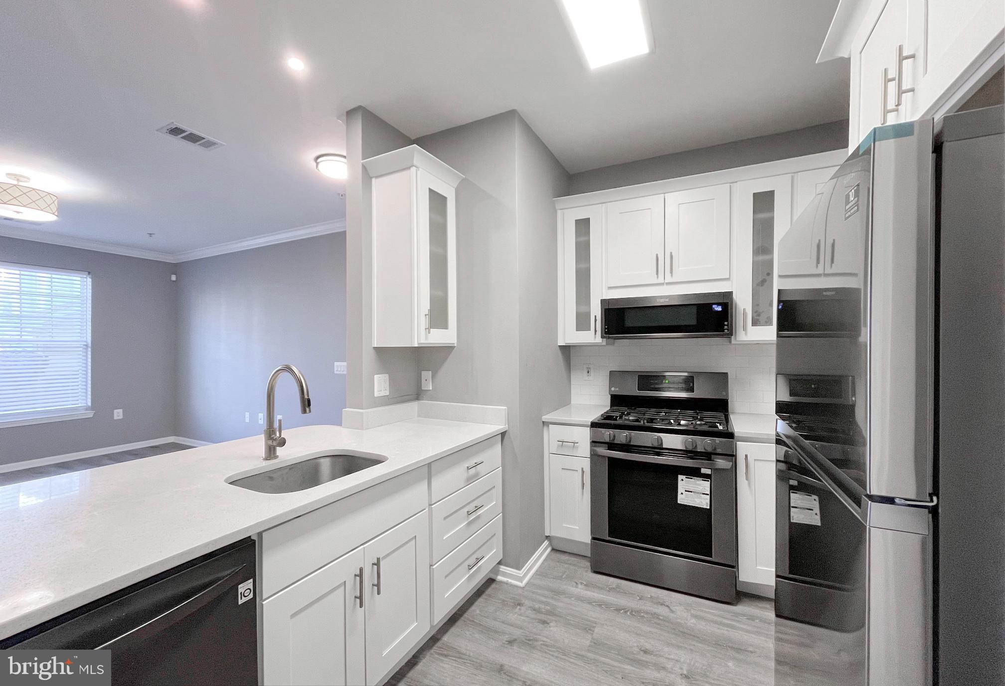 FAIRFAX RIDGE CONDOS - Residential