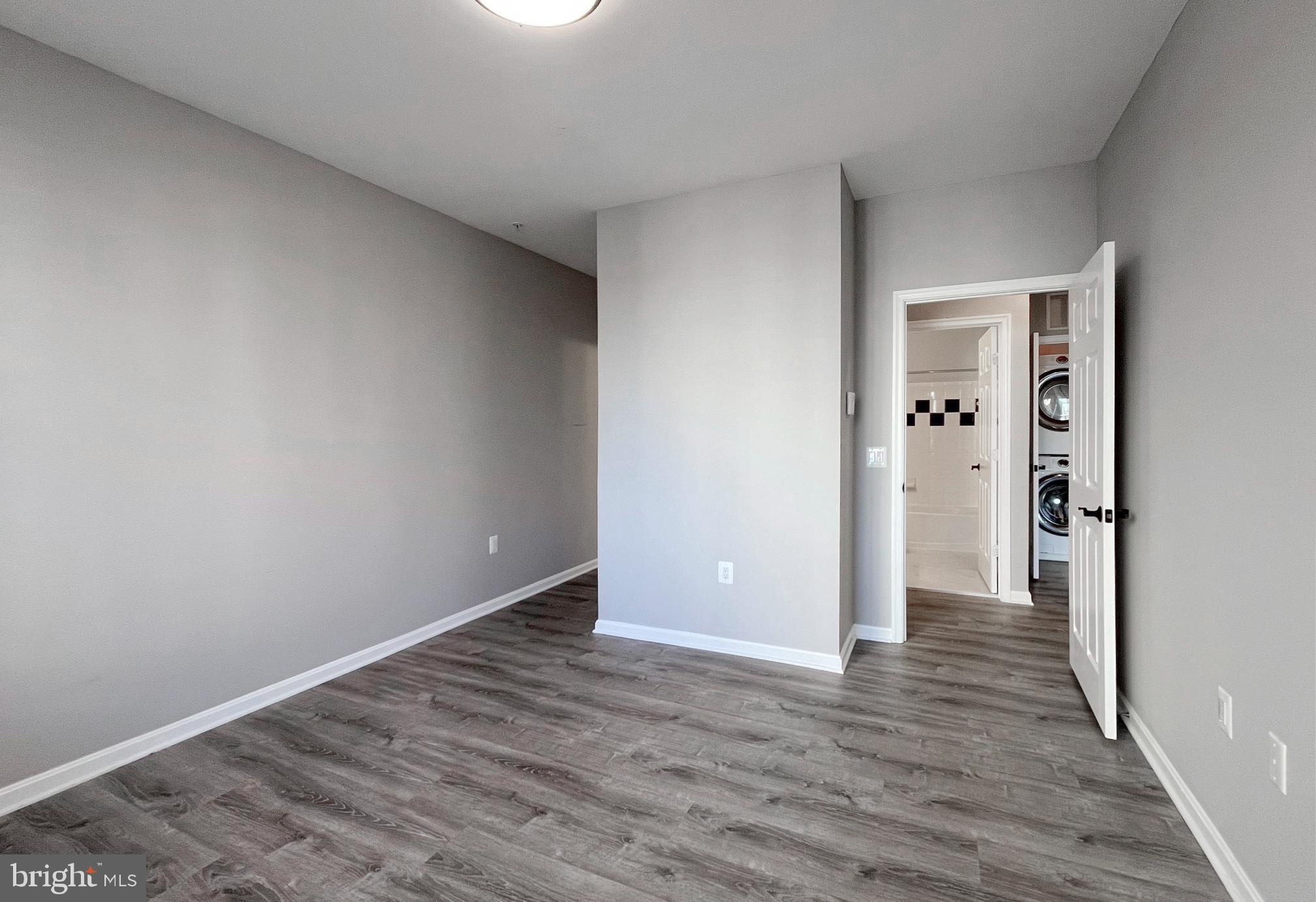 FAIRFAX RIDGE CONDOS - Residential