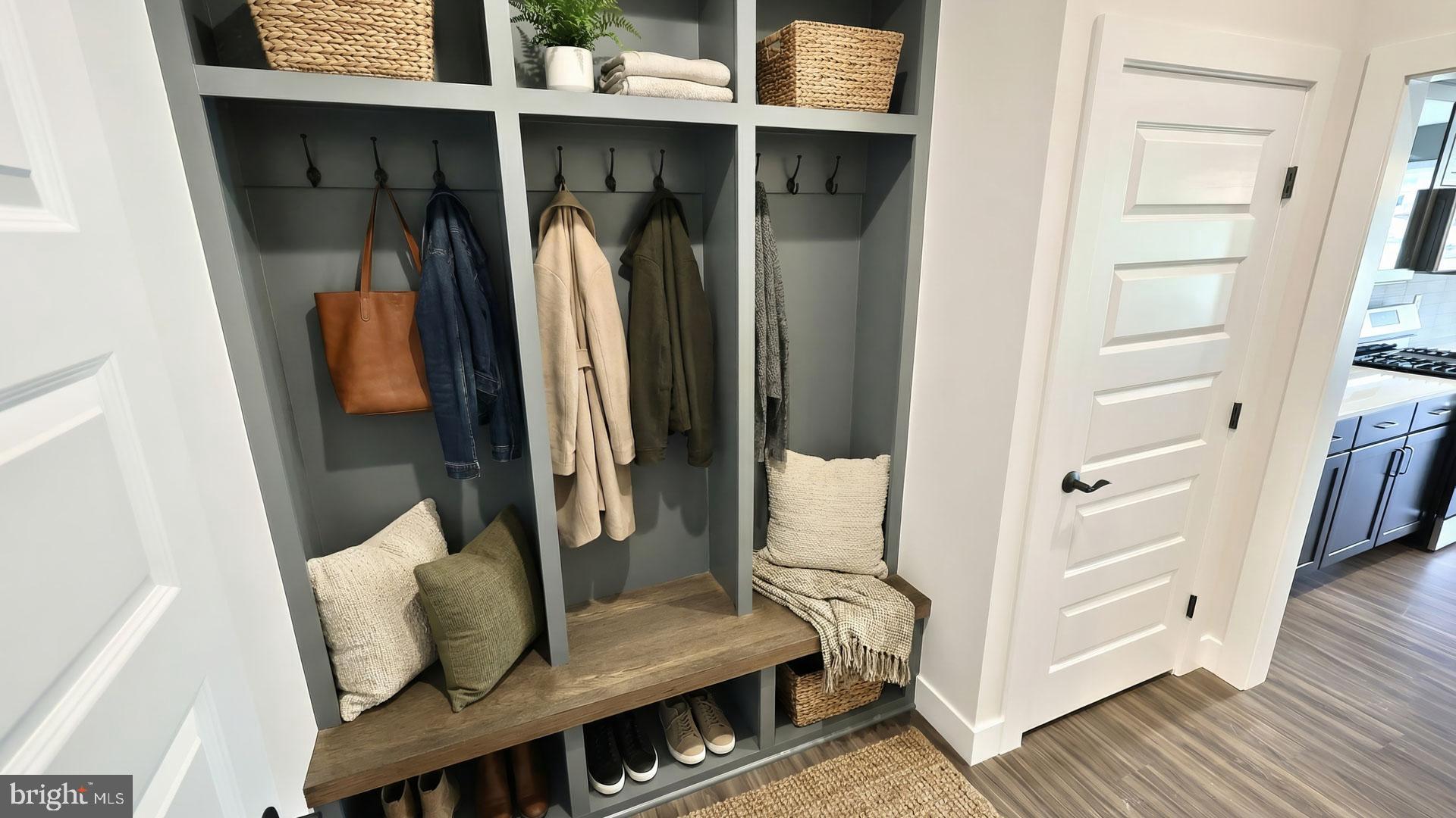 WINDING CREEK - Residential