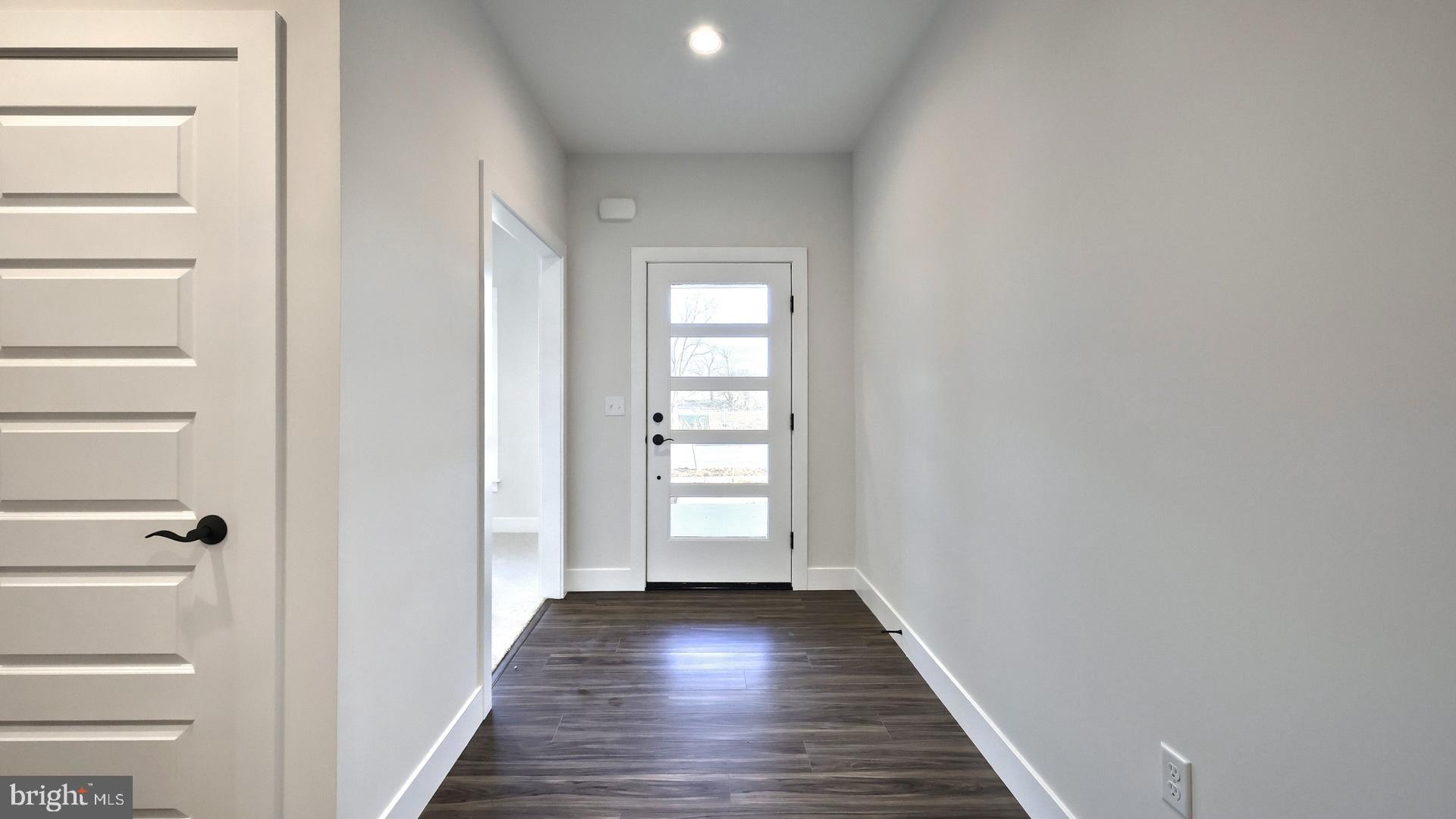 WINDING CREEK - Residential