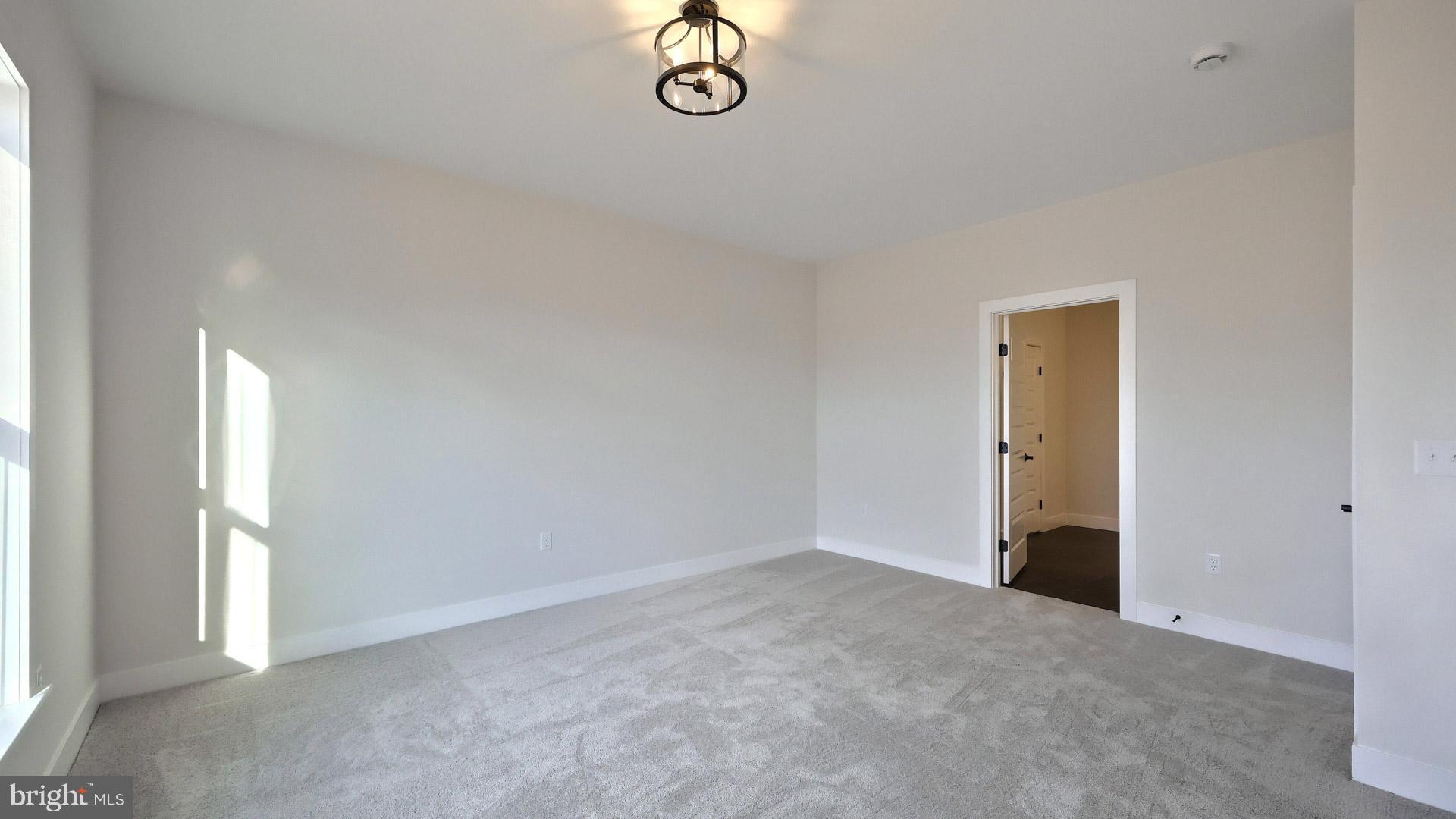 WINDING CREEK - Residential