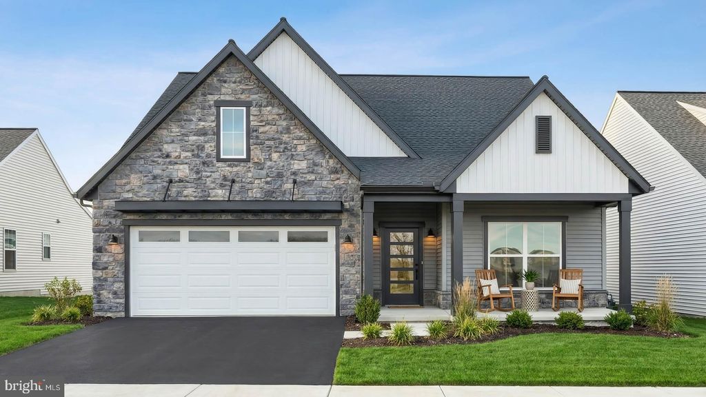 Photo of 475 Pinnacle Ridge Drive, ANNVILLE, PA 17003 (MLS # PALN2024214)