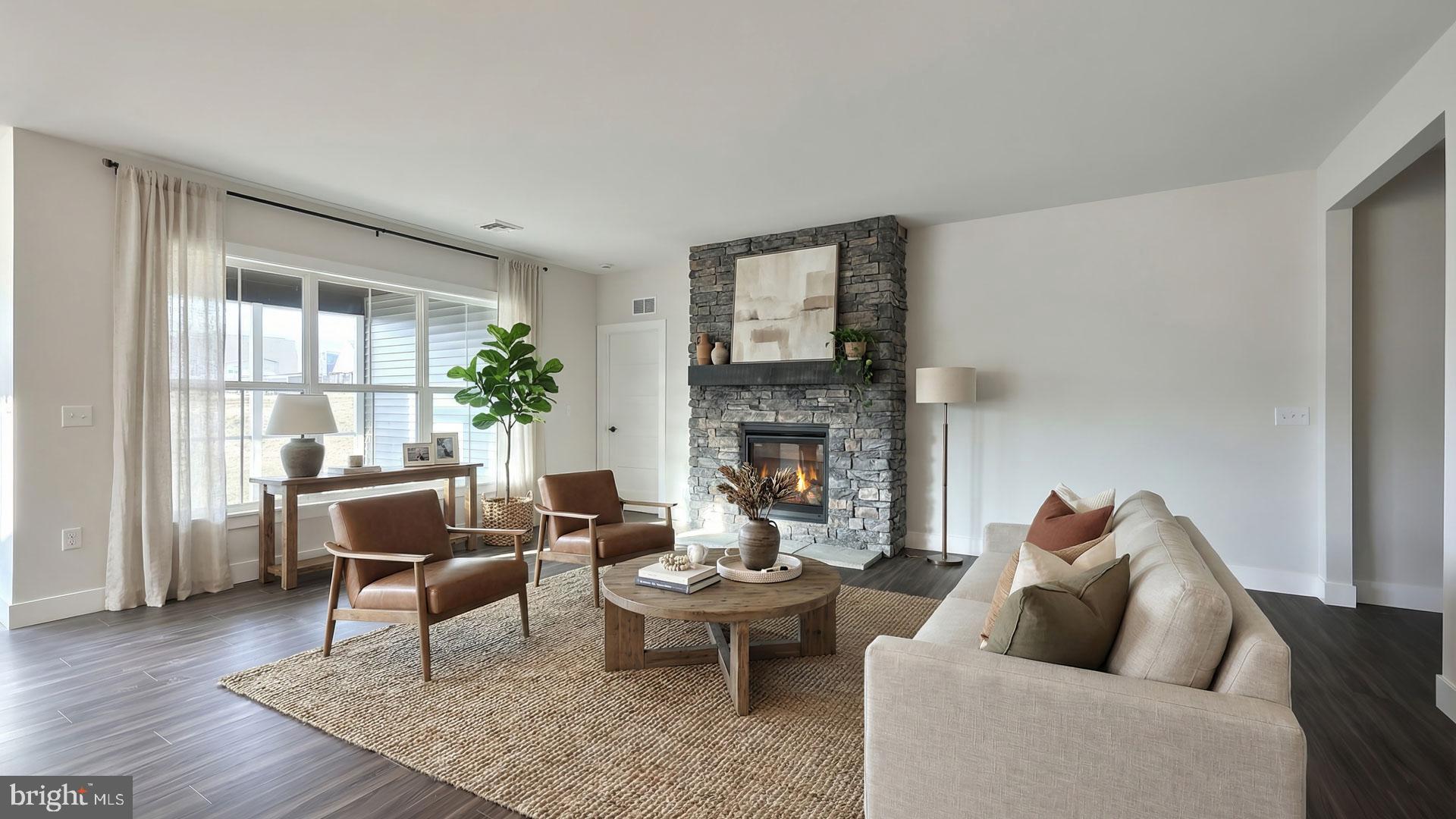 475 PINNACLE RIDGE DRIVE