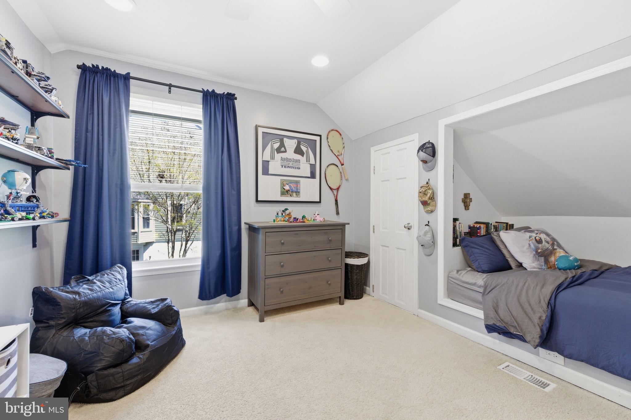 EASTERN VIEW - Residential