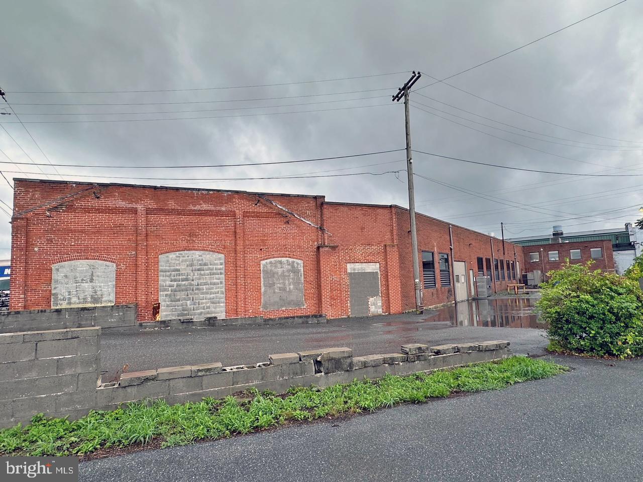 LANCASTER CITY ANNEX - Commercial Lease