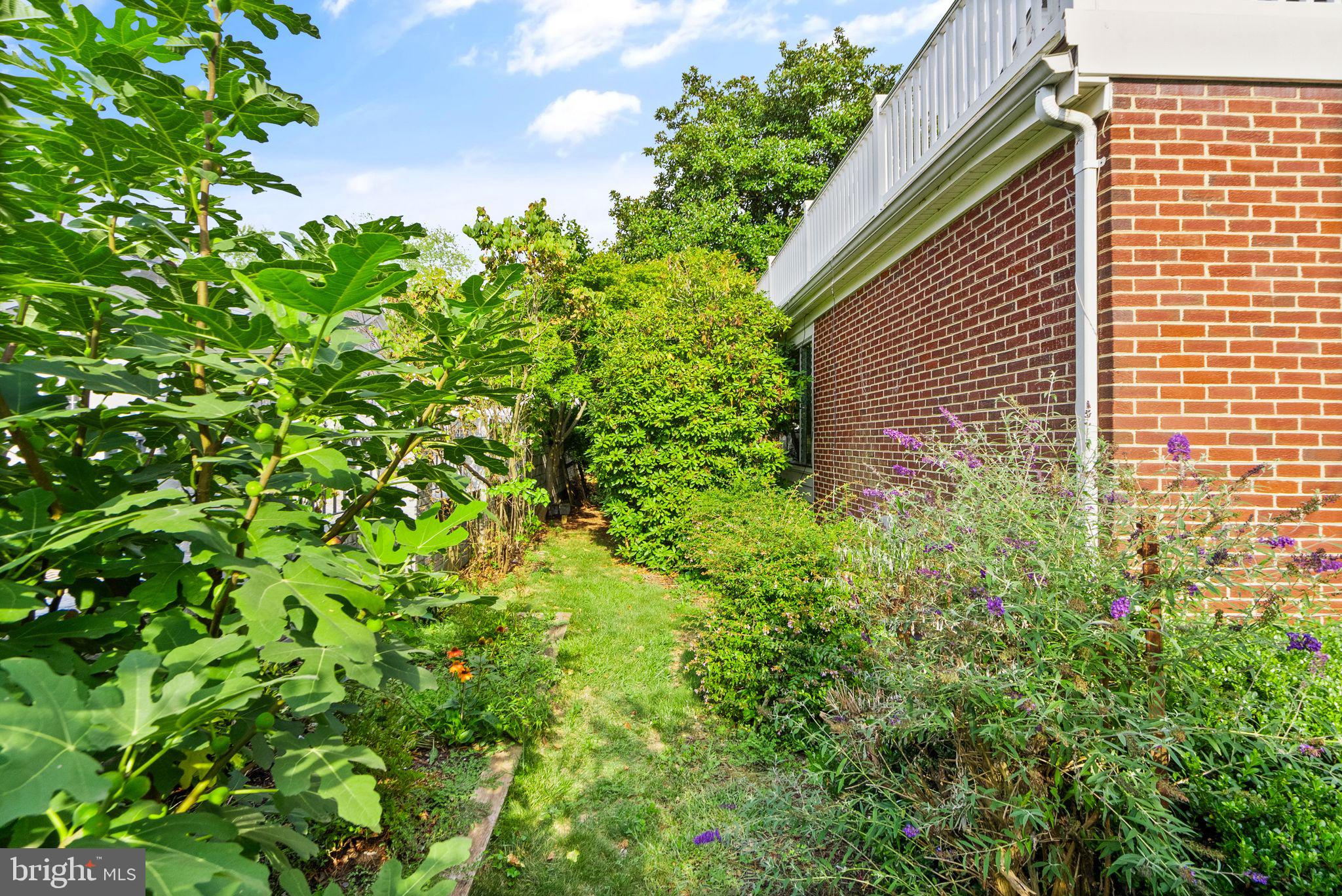 NORTHWEST - Residential