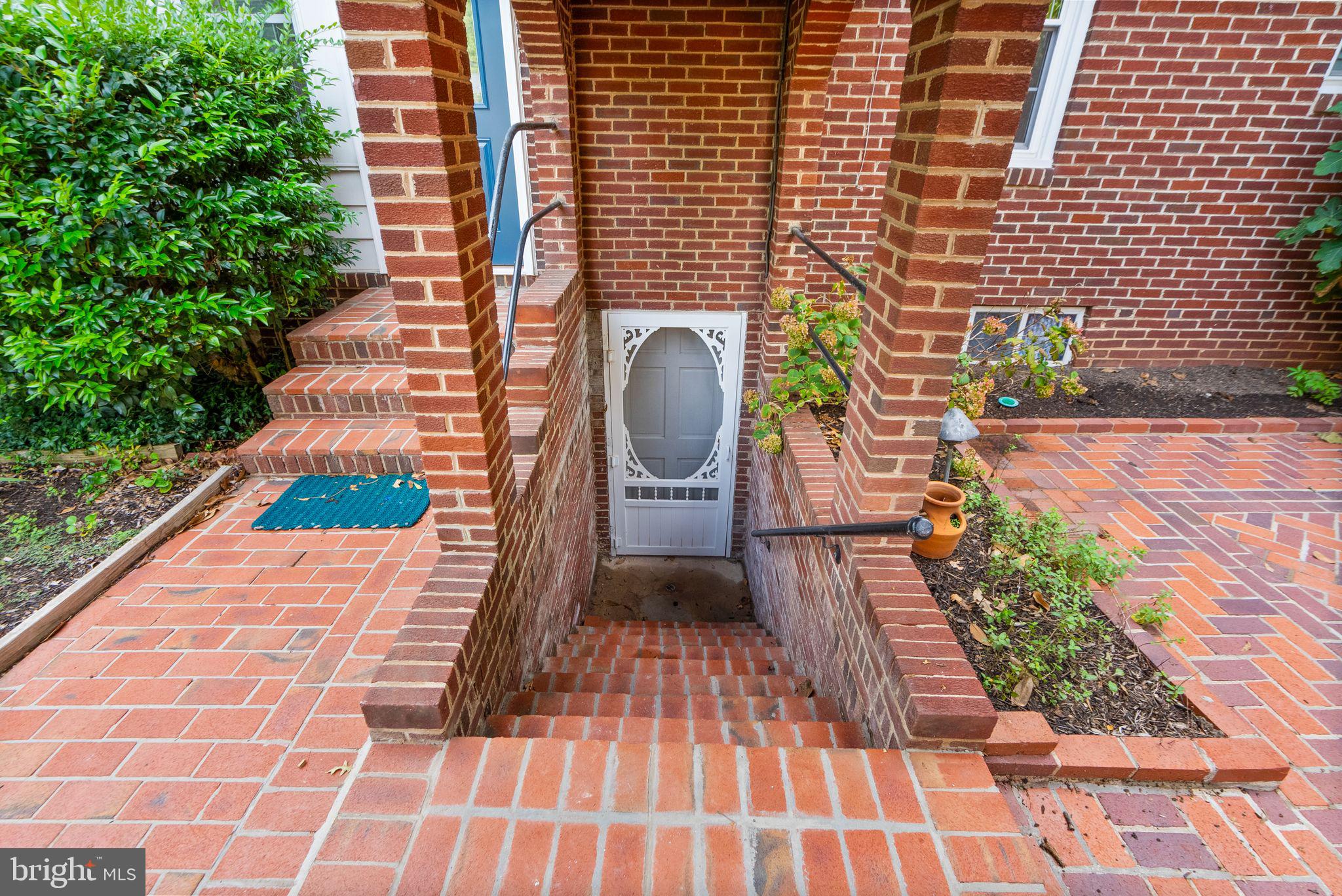 NORTHWEST - Residential