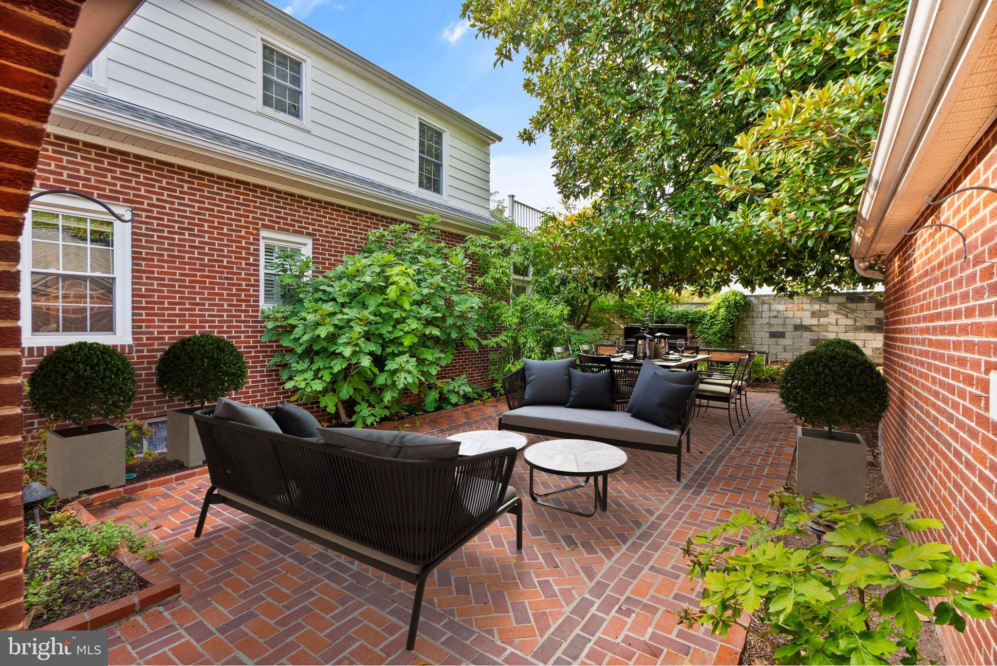 NORTHWEST - Residential