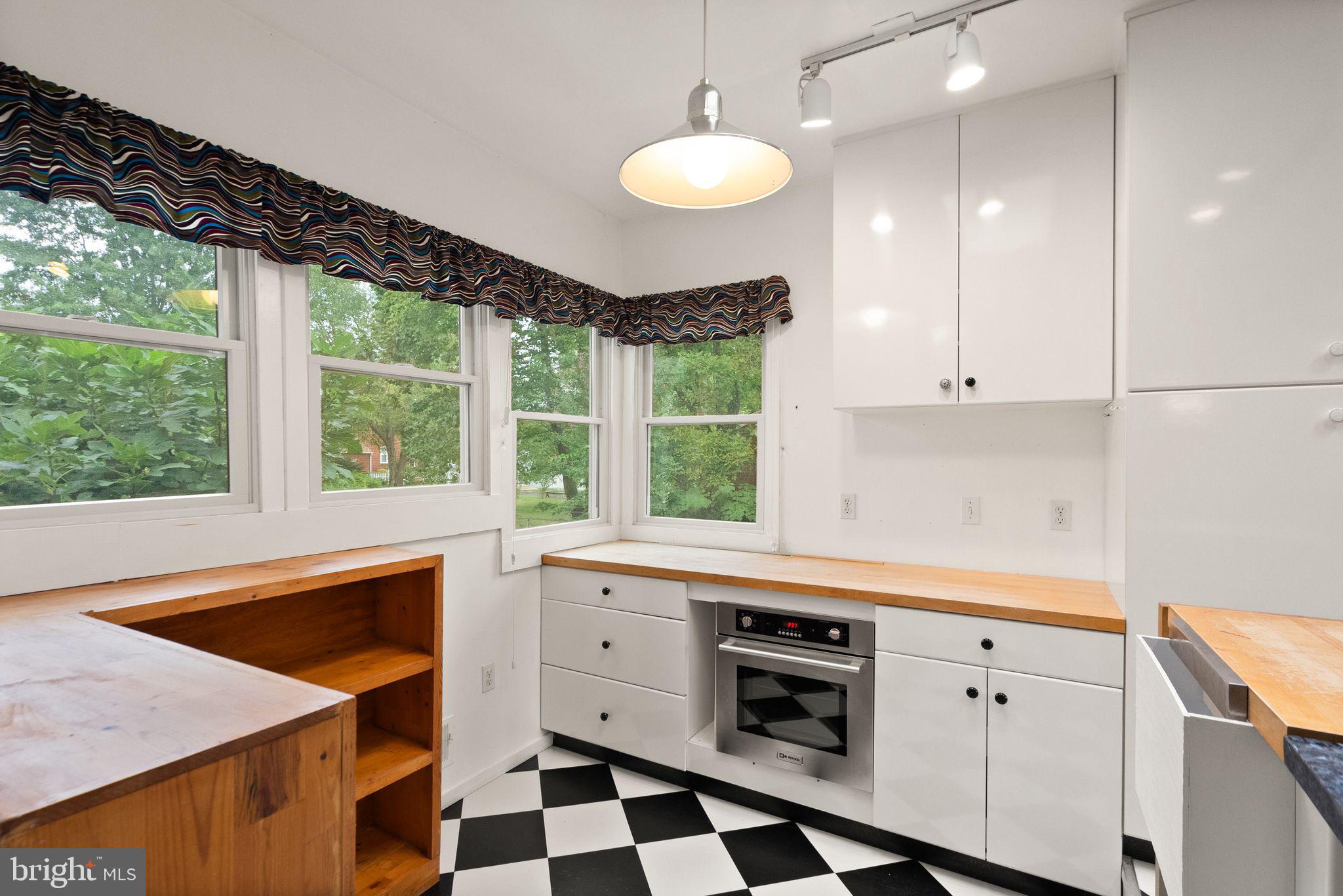 NORTHWEST - Residential