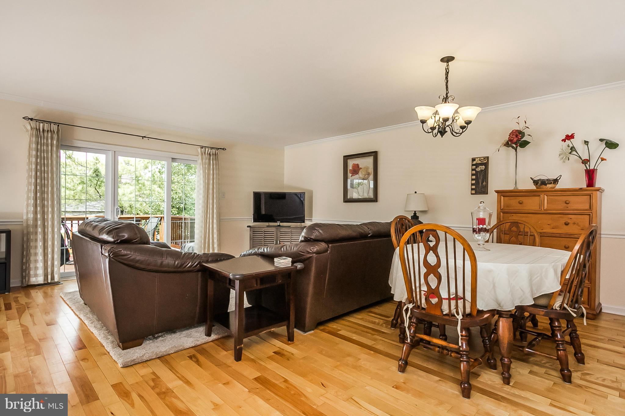 CROMWELL STATION - Residential