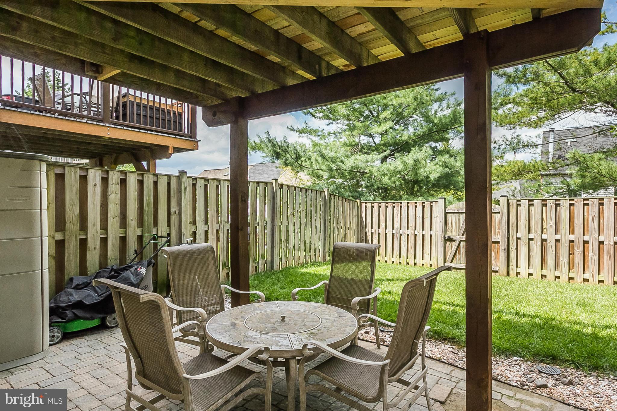 CROMWELL STATION - Residential