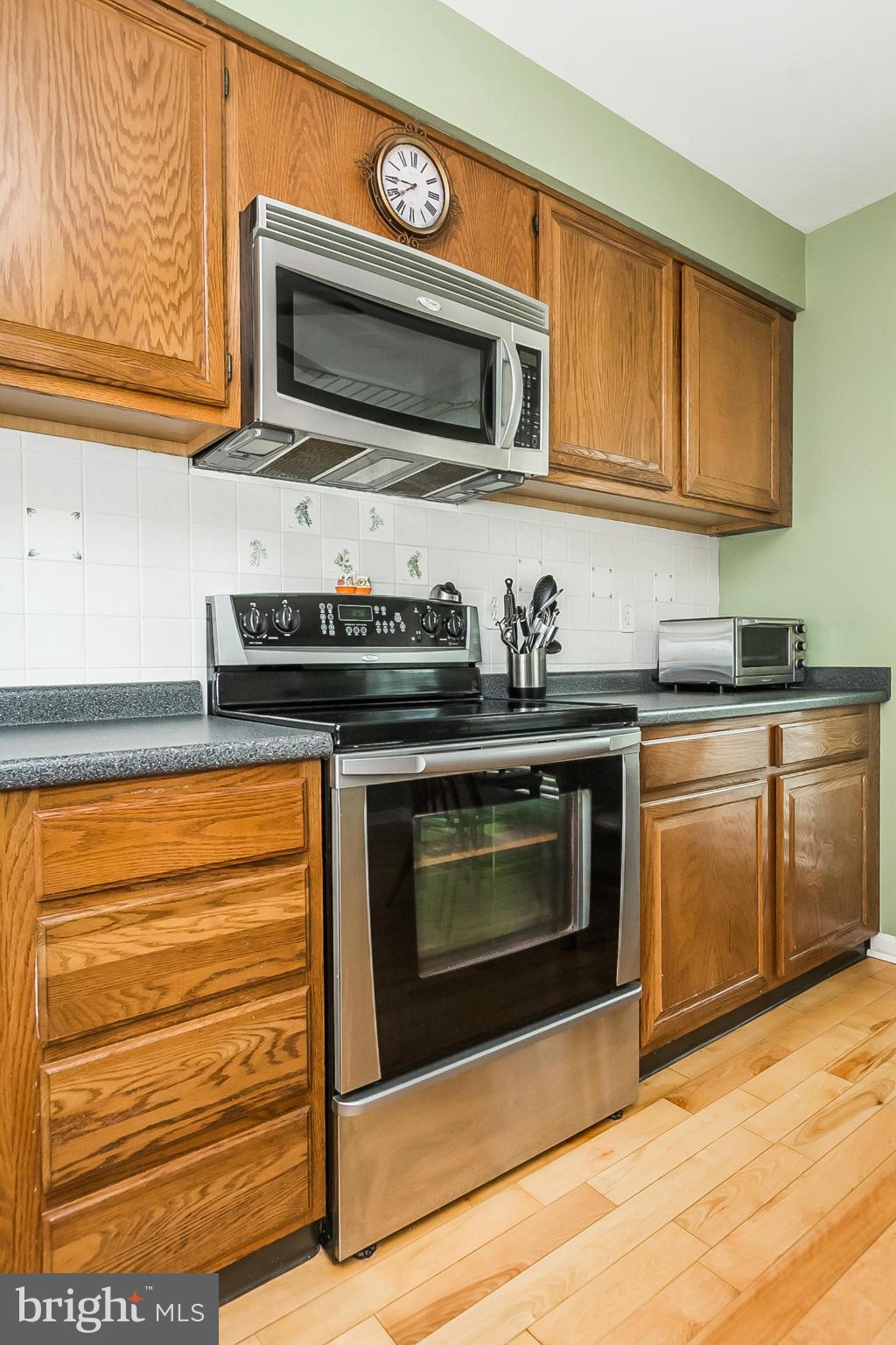 CROMWELL STATION - Residential