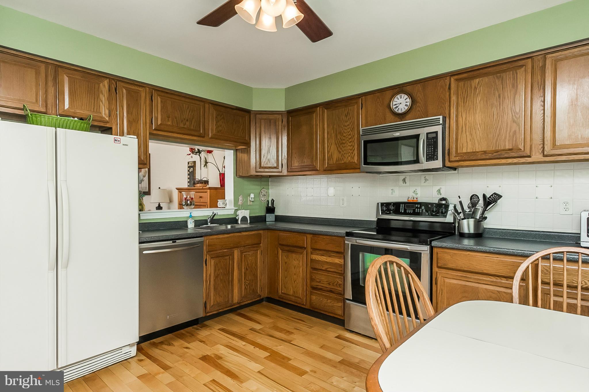 CROMWELL STATION - Residential