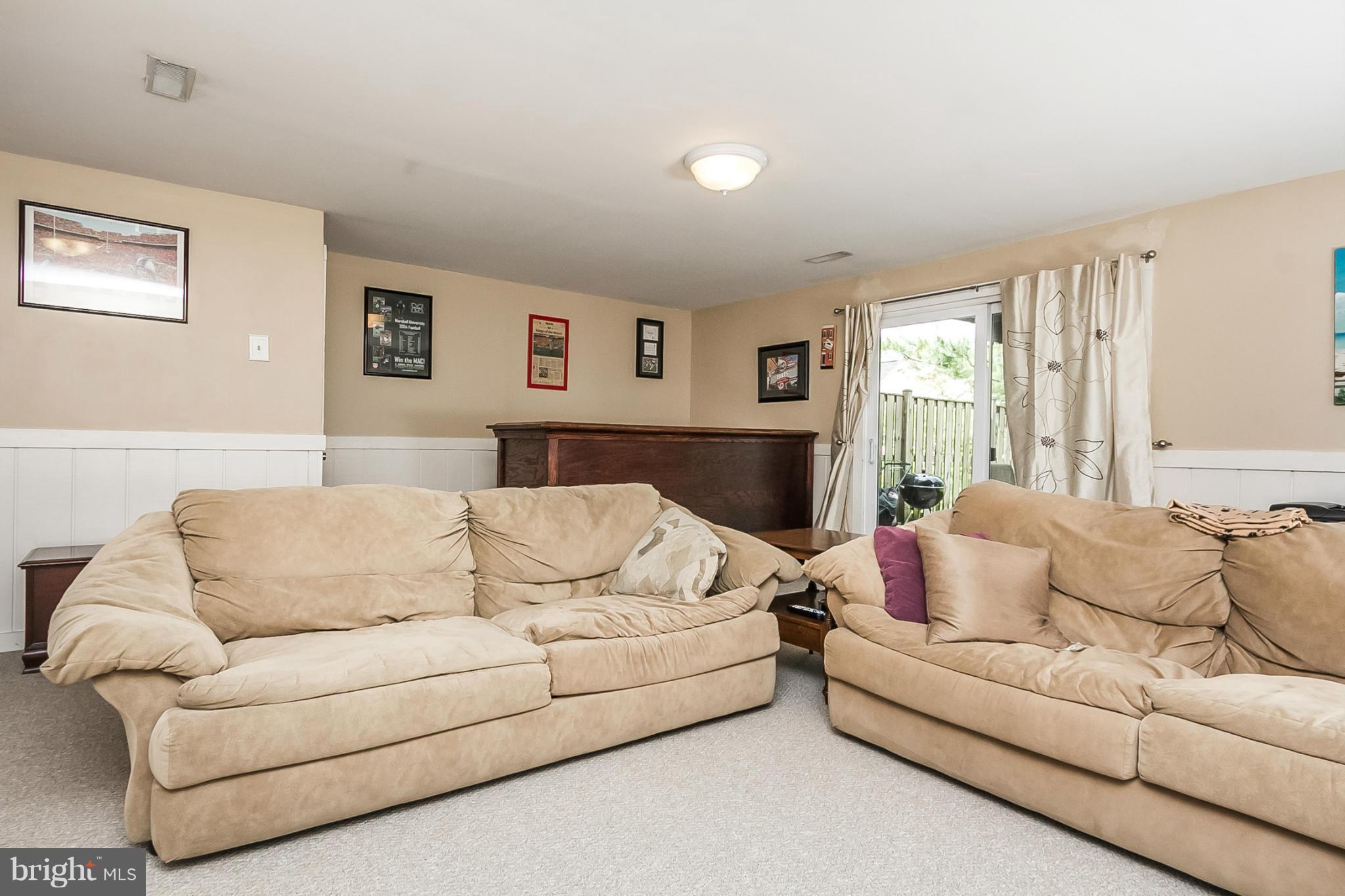 CROMWELL STATION - Residential