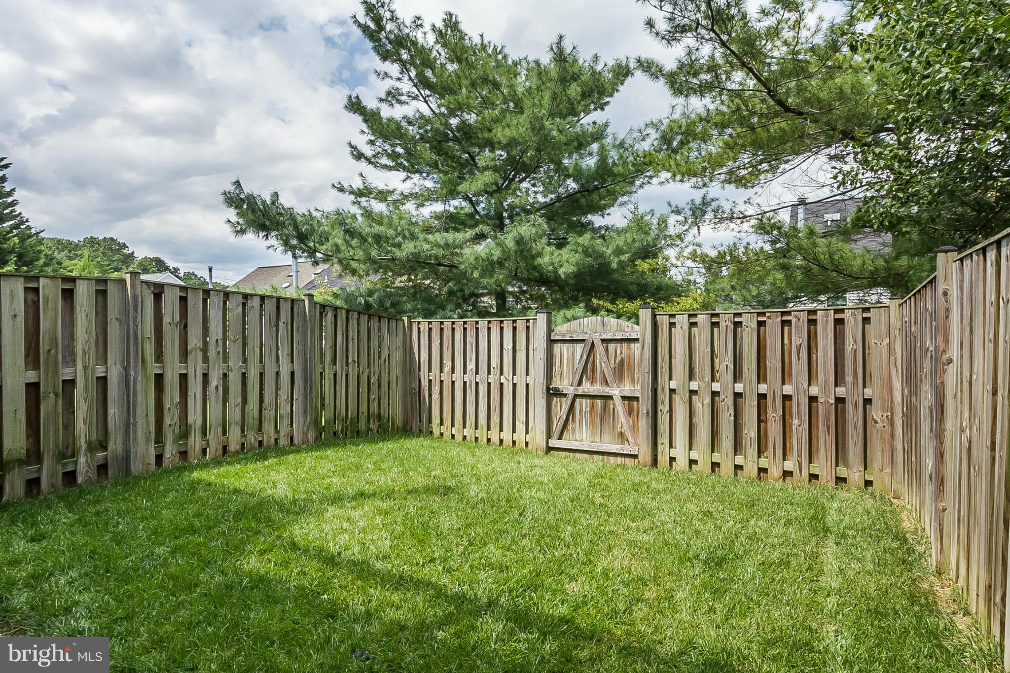 CROMWELL STATION - Residential