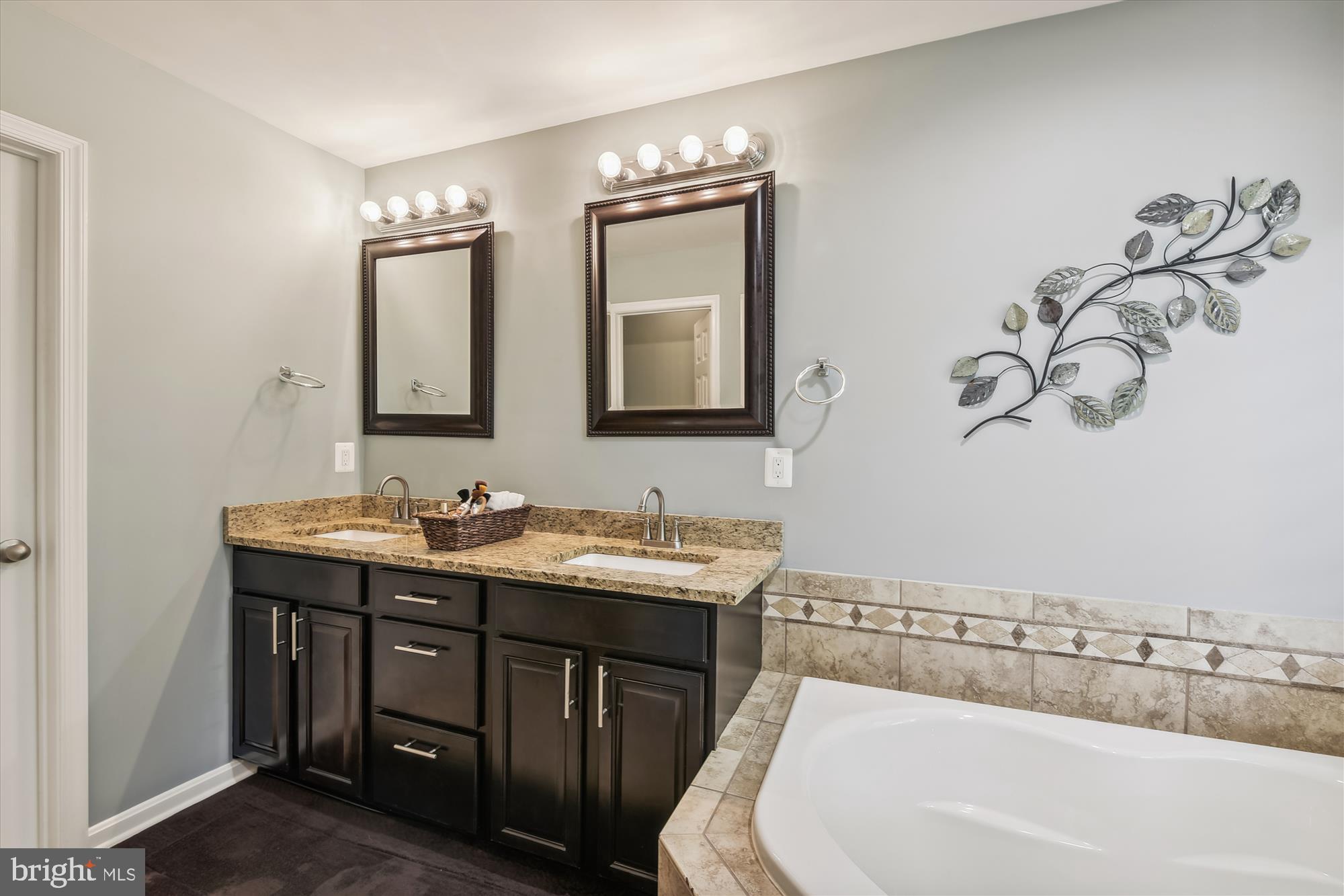 SUMMER HAVEN - Residential