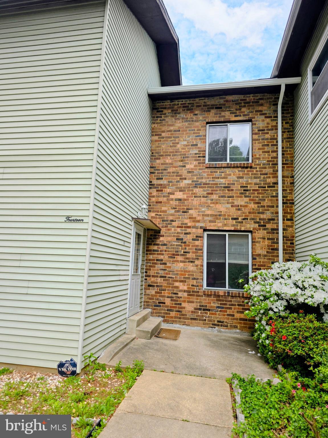 NEWPORT ESTATES - Residential