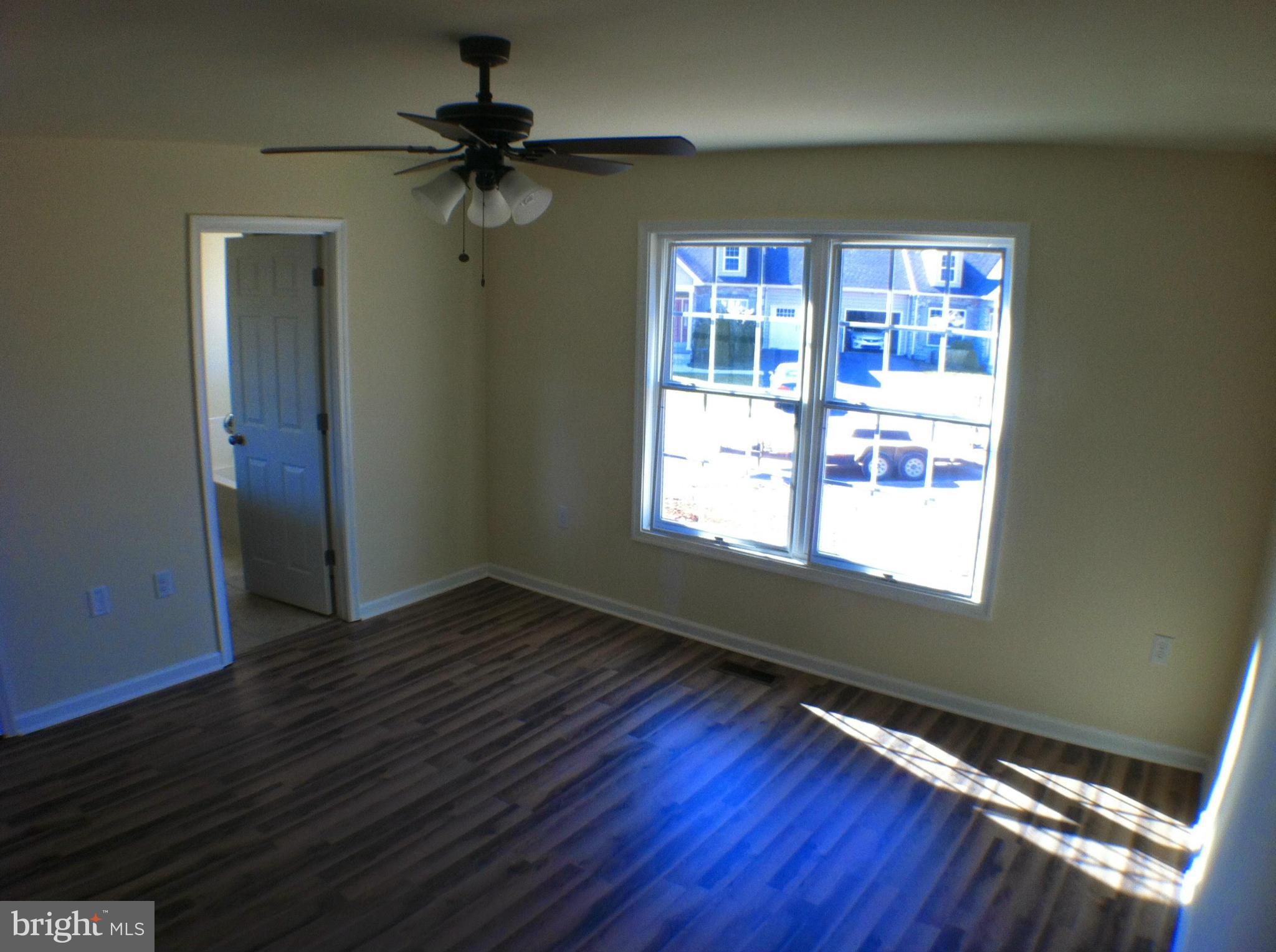 THE TOWNES AT OAKHURST - Residential