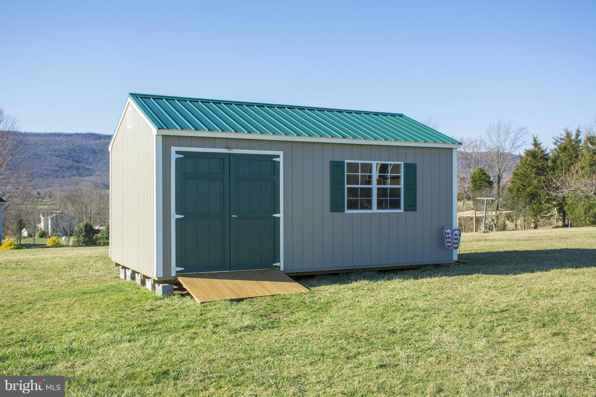 MANOR HILL ESTATES - Residential