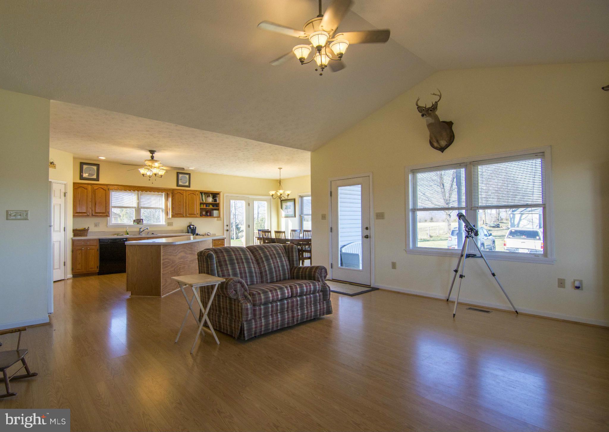 MANOR HILL ESTATES - Residential