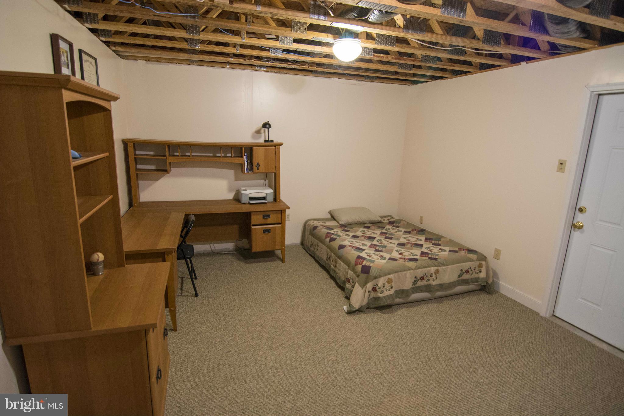 MANOR HILL ESTATES - Residential