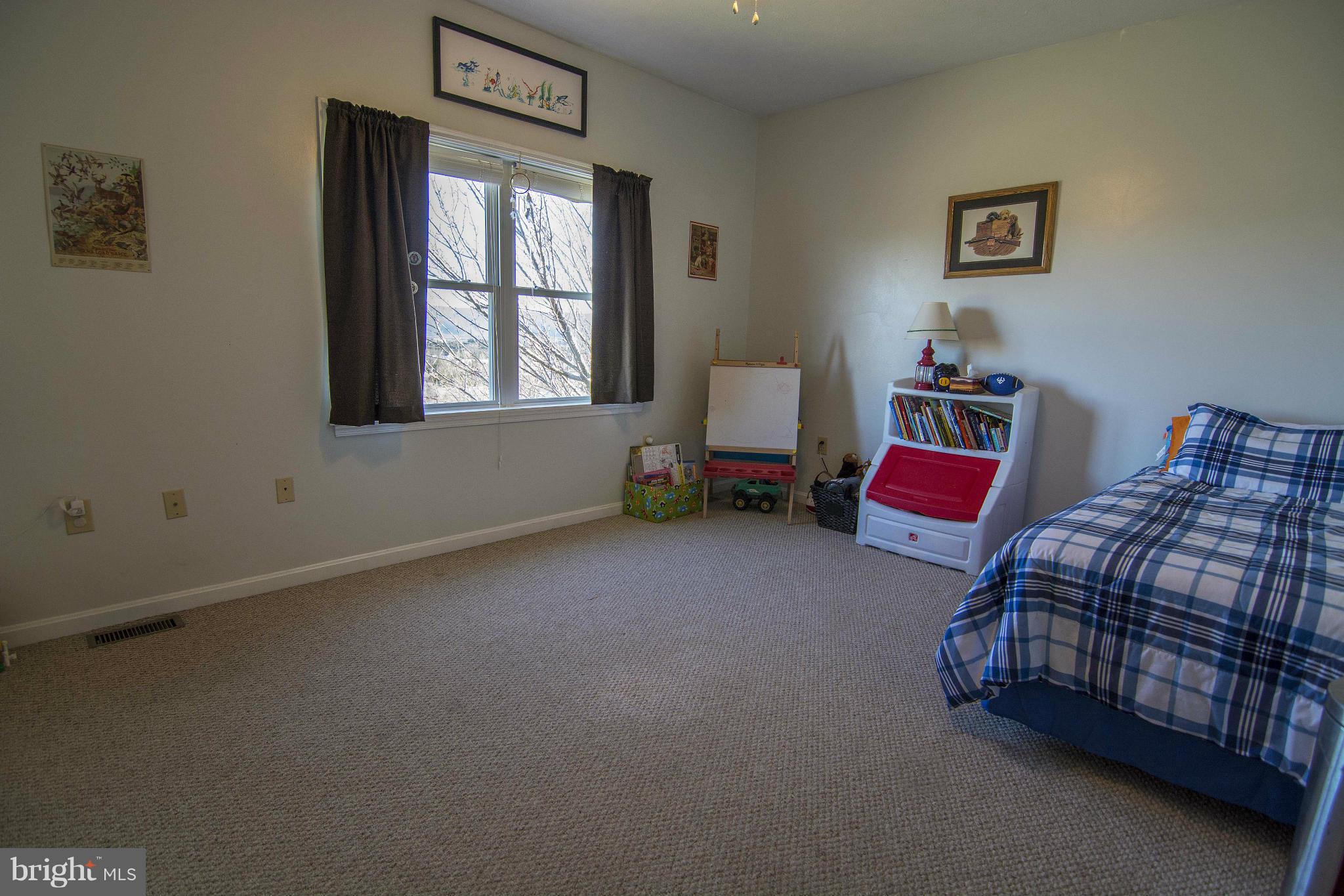 MANOR HILL ESTATES - Residential