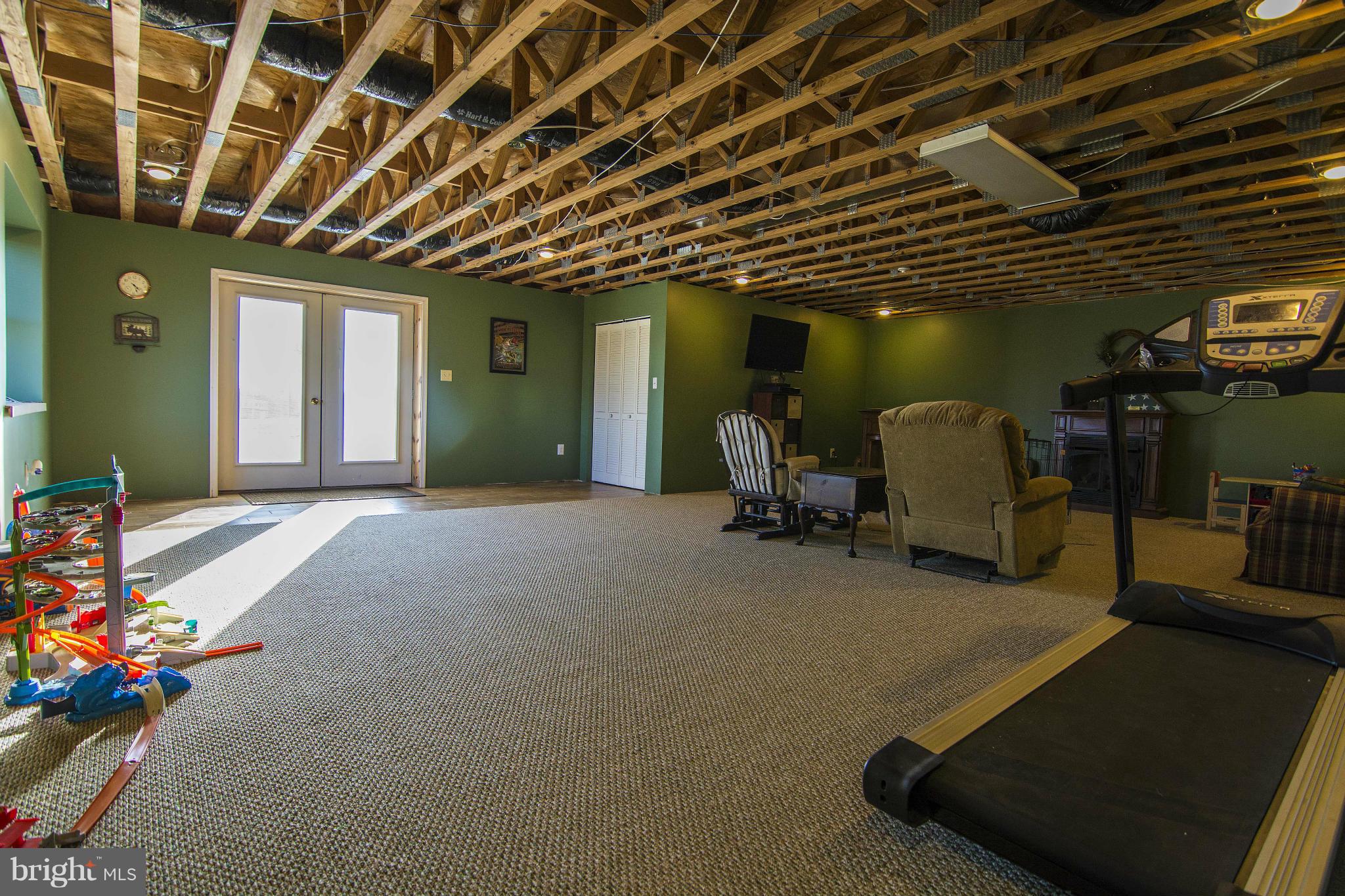 MANOR HILL ESTATES - Residential