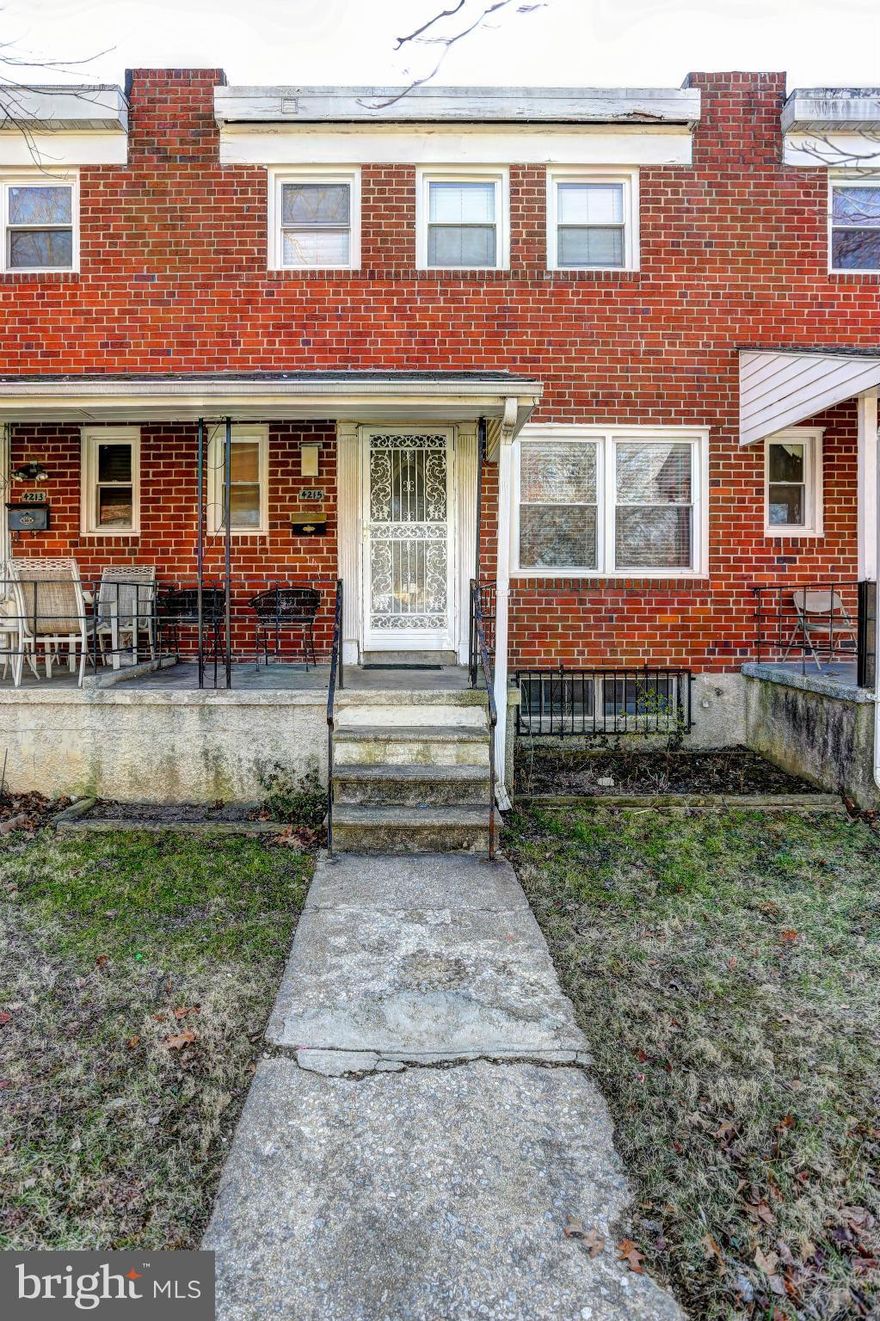 Great Townhouse located just blocks from Shopping and Restaurants!  3 Finished levels, Hardwood floors throughout, Central Air, 1/2 Bath on the main level, Open concept kitchen /Dining room, private parking in rear and plenty of parking out front!  Don't let this one go!